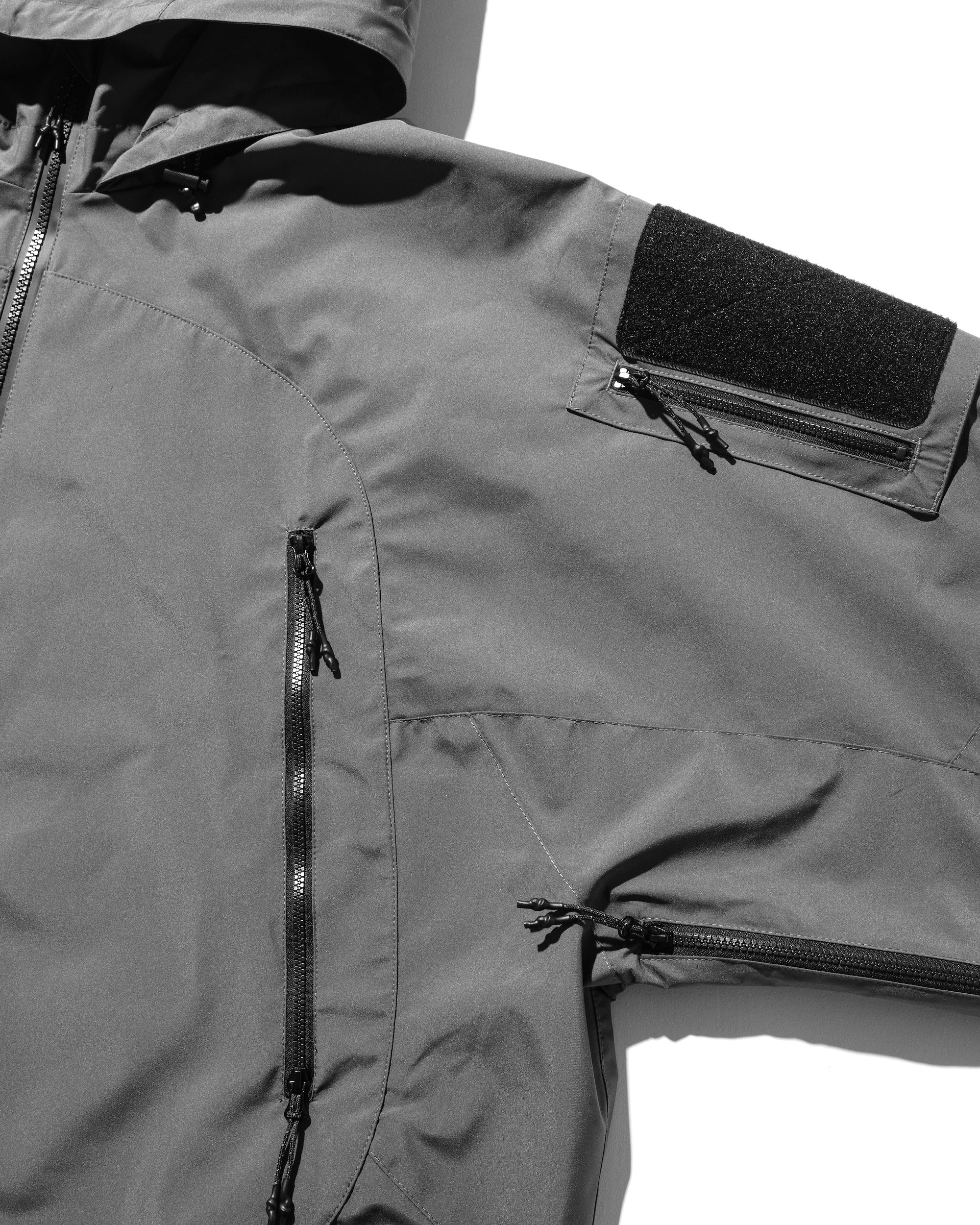 +phenix WINDSTOPPER® by GORE-TEX LABS CITY MILITARY JACKET (GRAPHAITE GRAY)