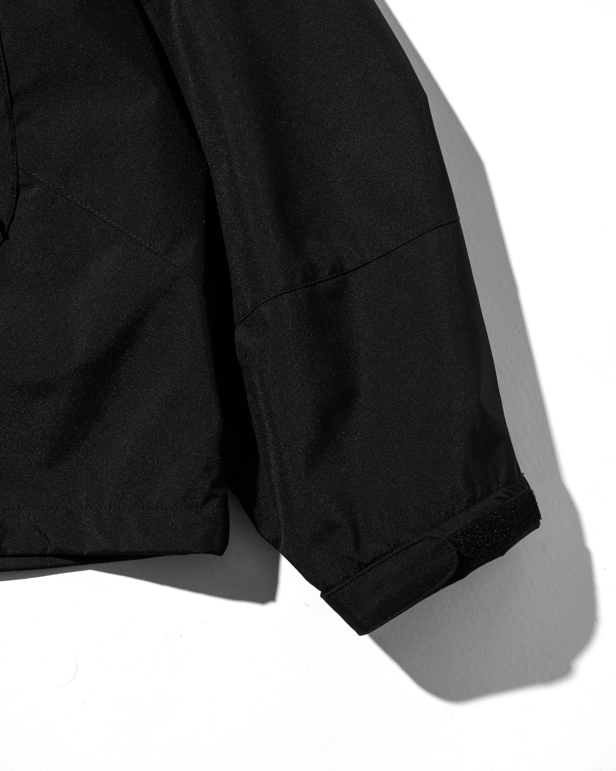 +phenix WINDSTOPPER® by GORE-TEX LABS CITY MILITARY JACKET (BLACK)