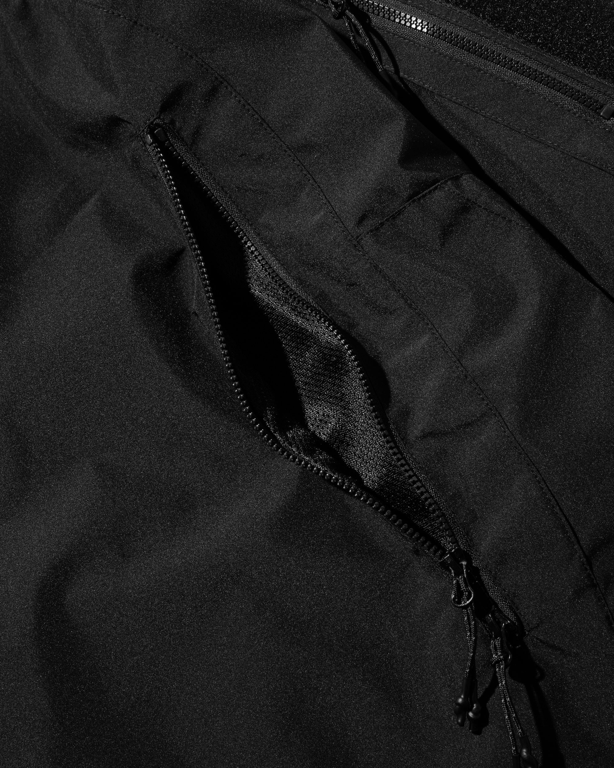 +phenix WINDSTOPPER® by GORE-TEX LABS CITY MILITARY JACKET (BLACK)