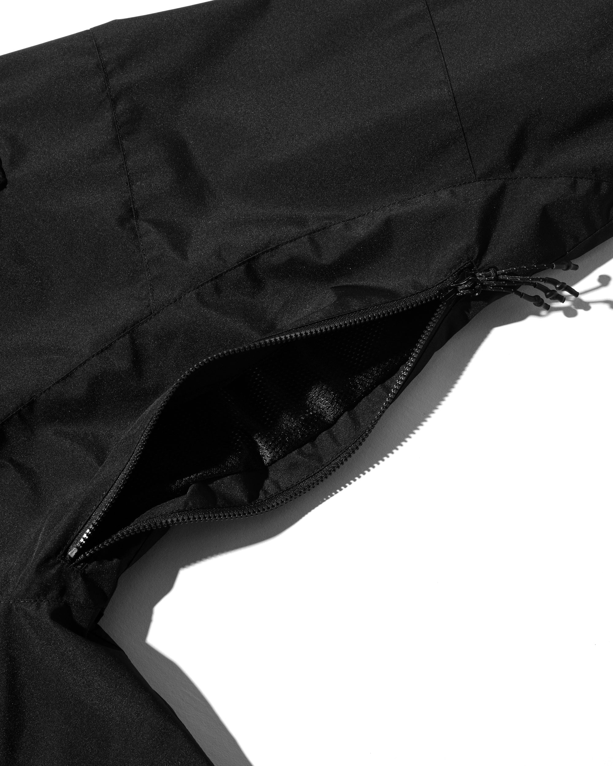 +phenix WINDSTOPPER® by GORE-TEX LABS CITY MILITARY JACKET (BLACK)