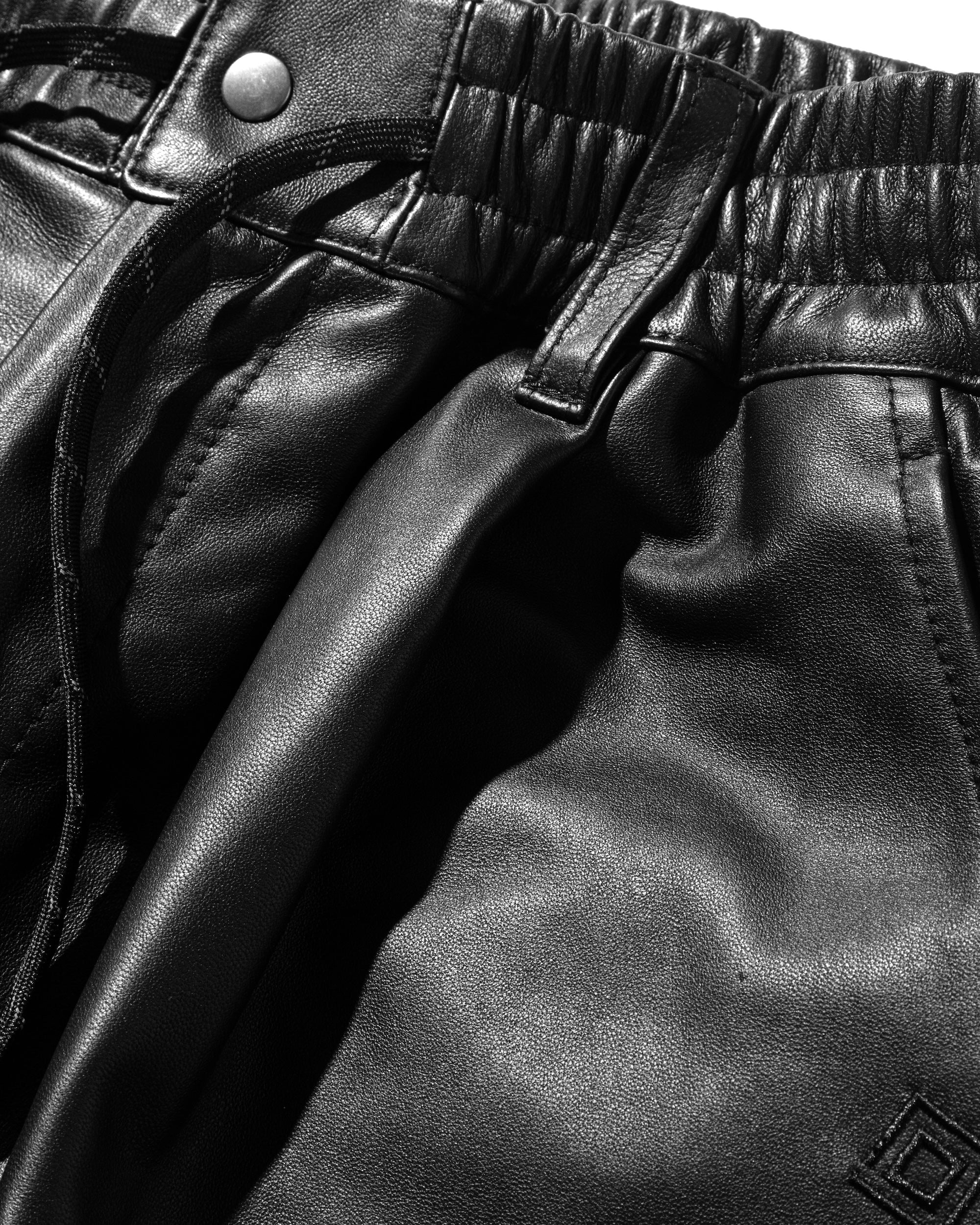 【2.5 WED 20:00- IN STOCK】+phenix WINDSTOPPER® by GORE-TEX LABS LEATHER MASSIVE TWISTED PANTS