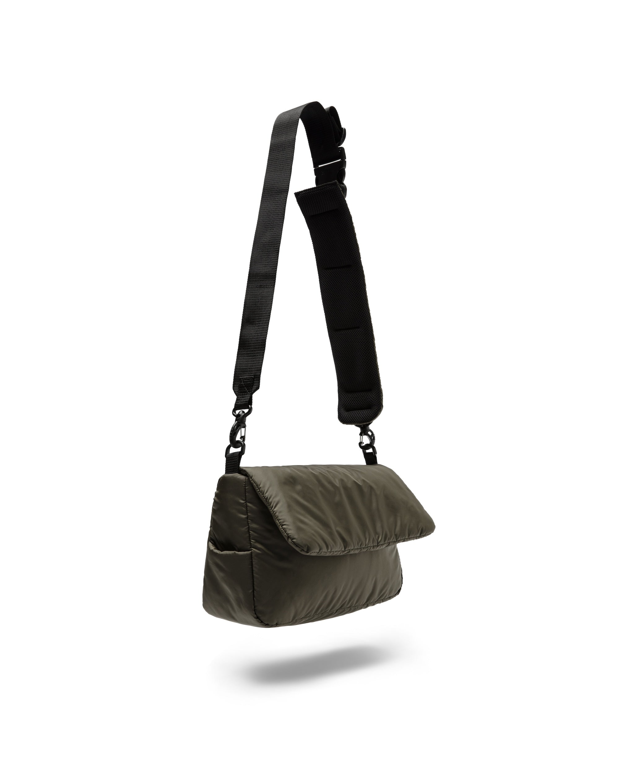 PADDED FLAP HOLIDAY BAG(OLIVE)