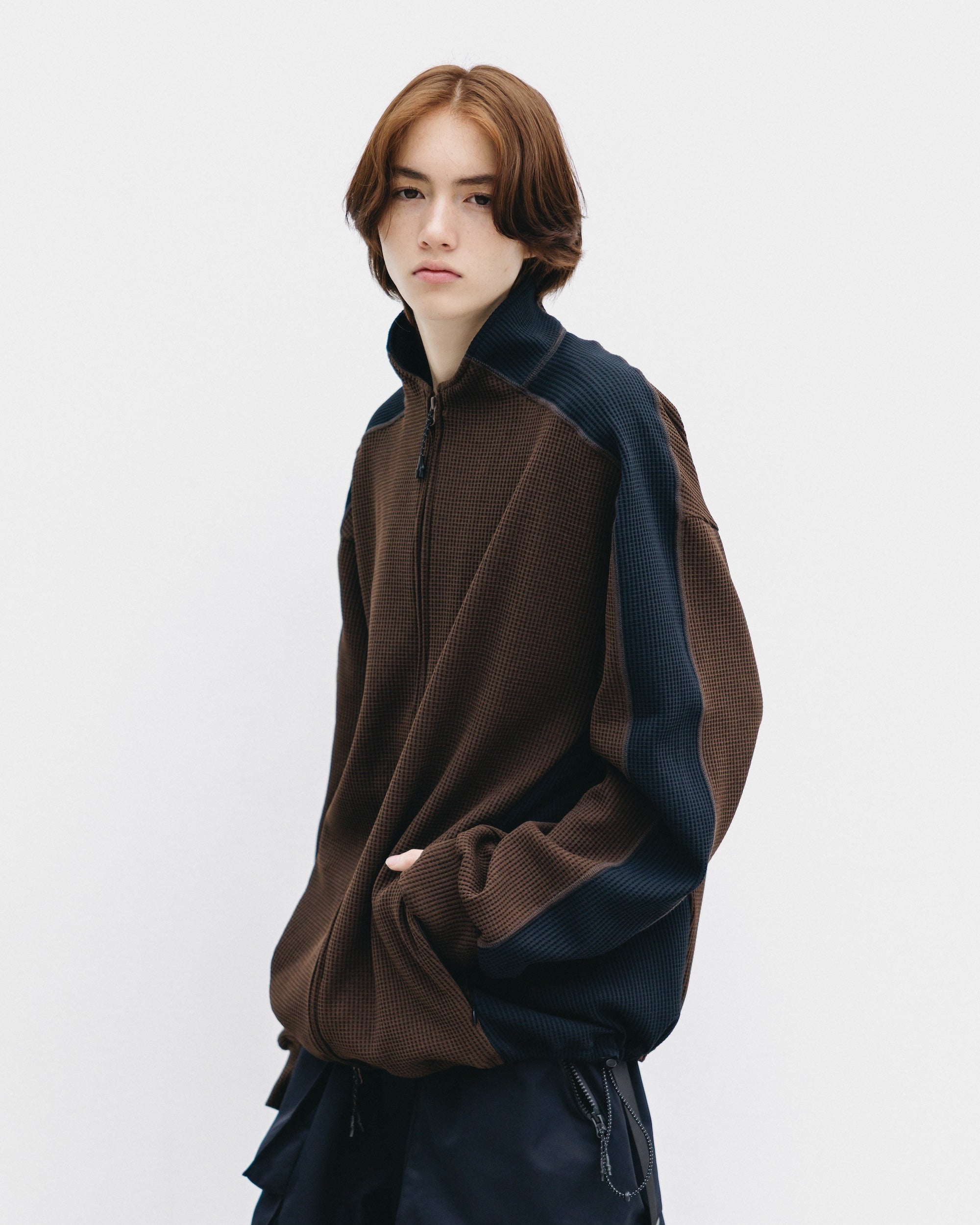 CITY LIGHT THERMAL ZIP UP (BROWN×BLACK)