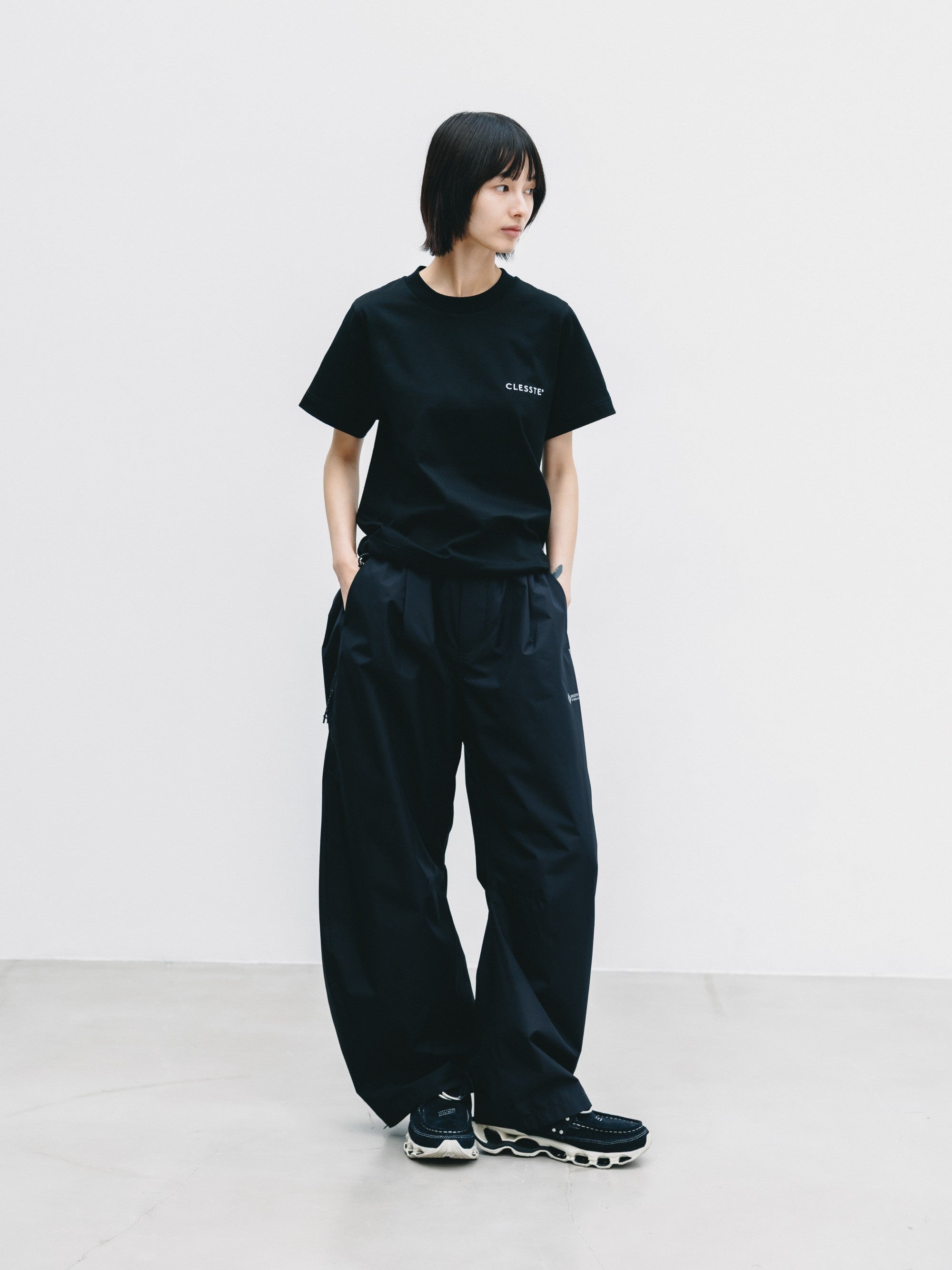 【9.2 WED 20:00- IN STOCK】+phenix WINDSTOPPER® by GORE-TEX LABS TWILL CITY BARREL LEG PANTS (BLACK×WHITE)