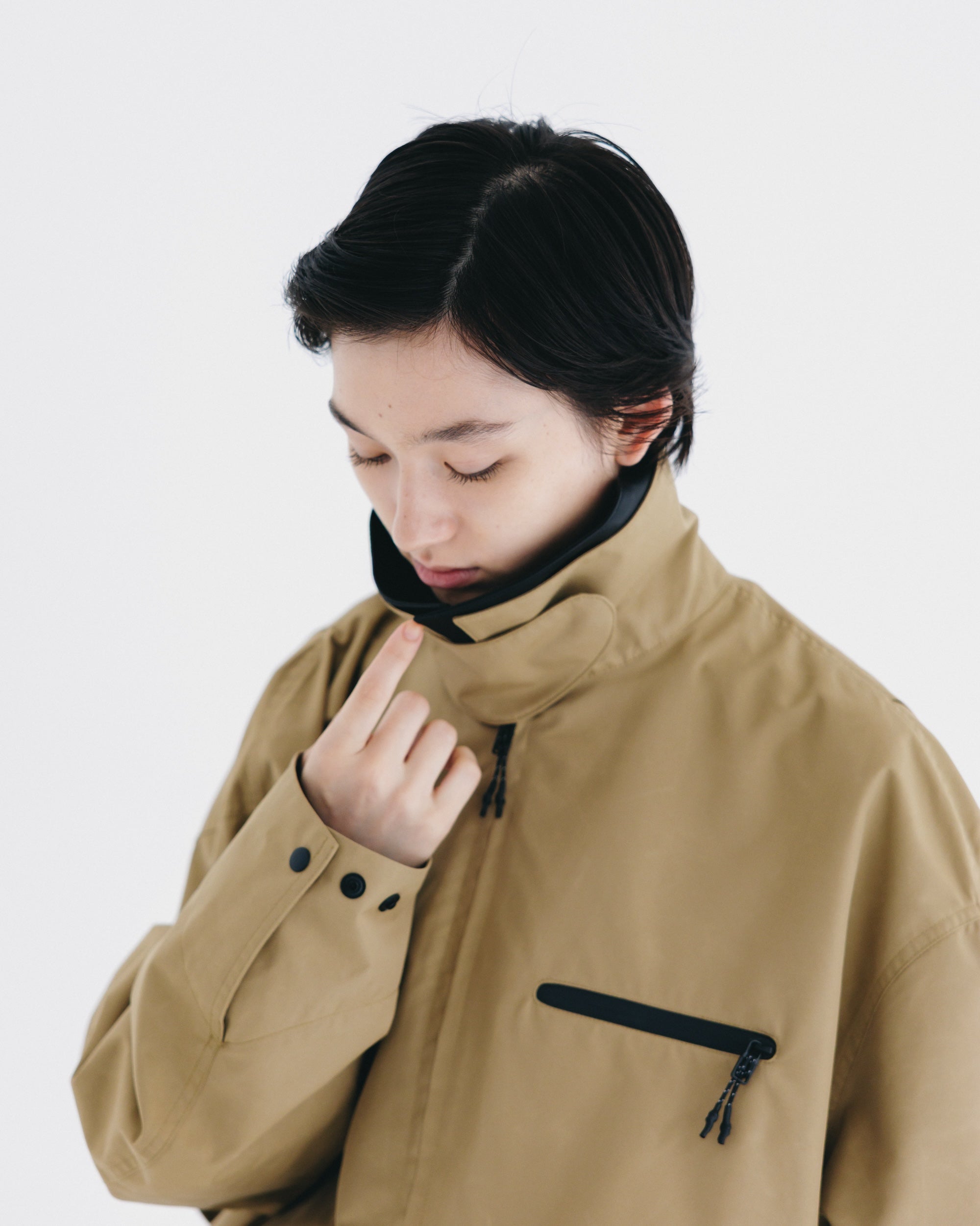 【9.24 WED 20:00- IN STOCK】+phenix WINDSTOPPER® by GORE-TEX LABS TWILL CITY WORKER JACKET (CARAMEL BEIGE)