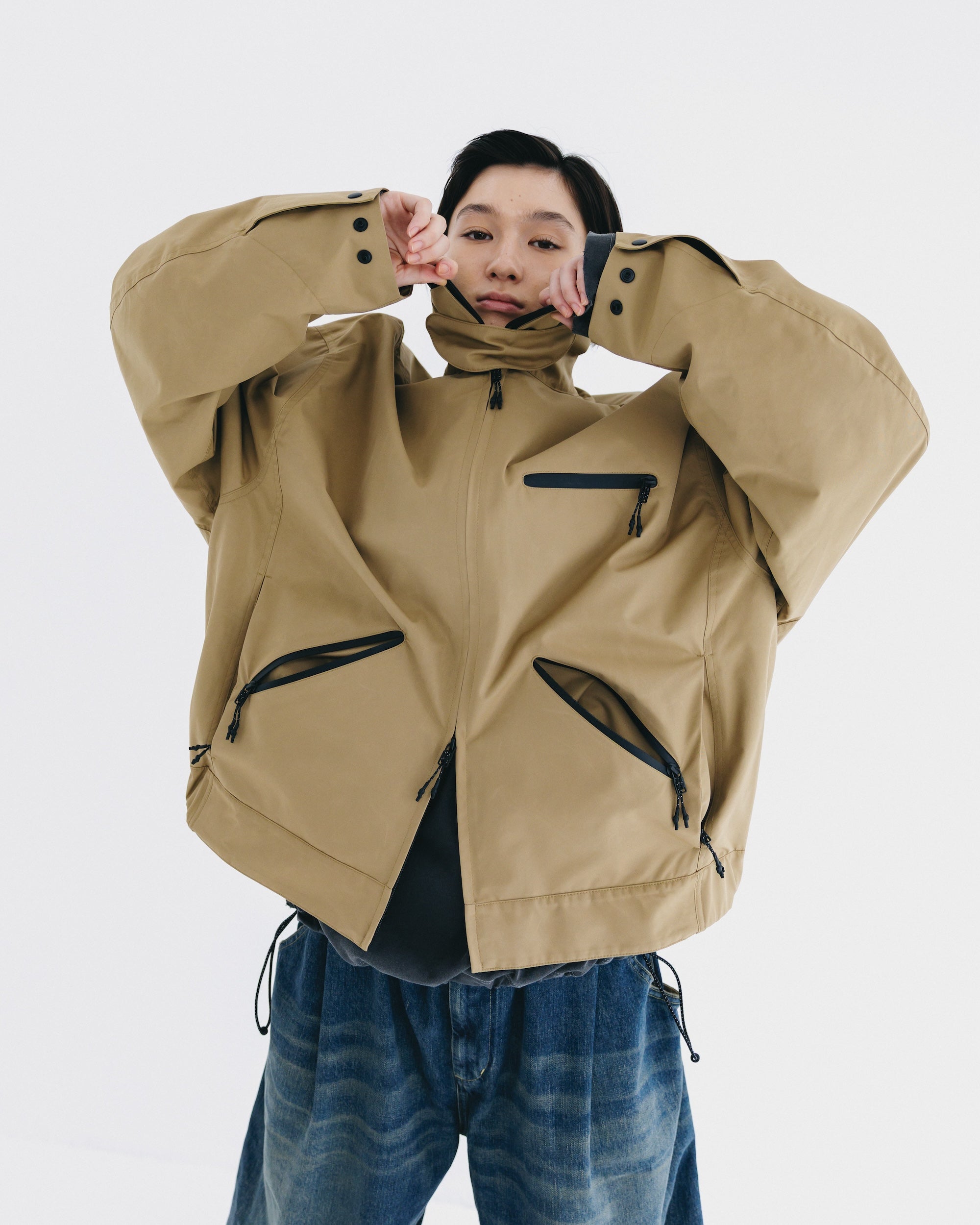 【9.24 WED 20:00- IN STOCK】+phenix WINDSTOPPER® by GORE-TEX LABS TWILL CITY WORKER JACKET (CARAMEL BEIGE)