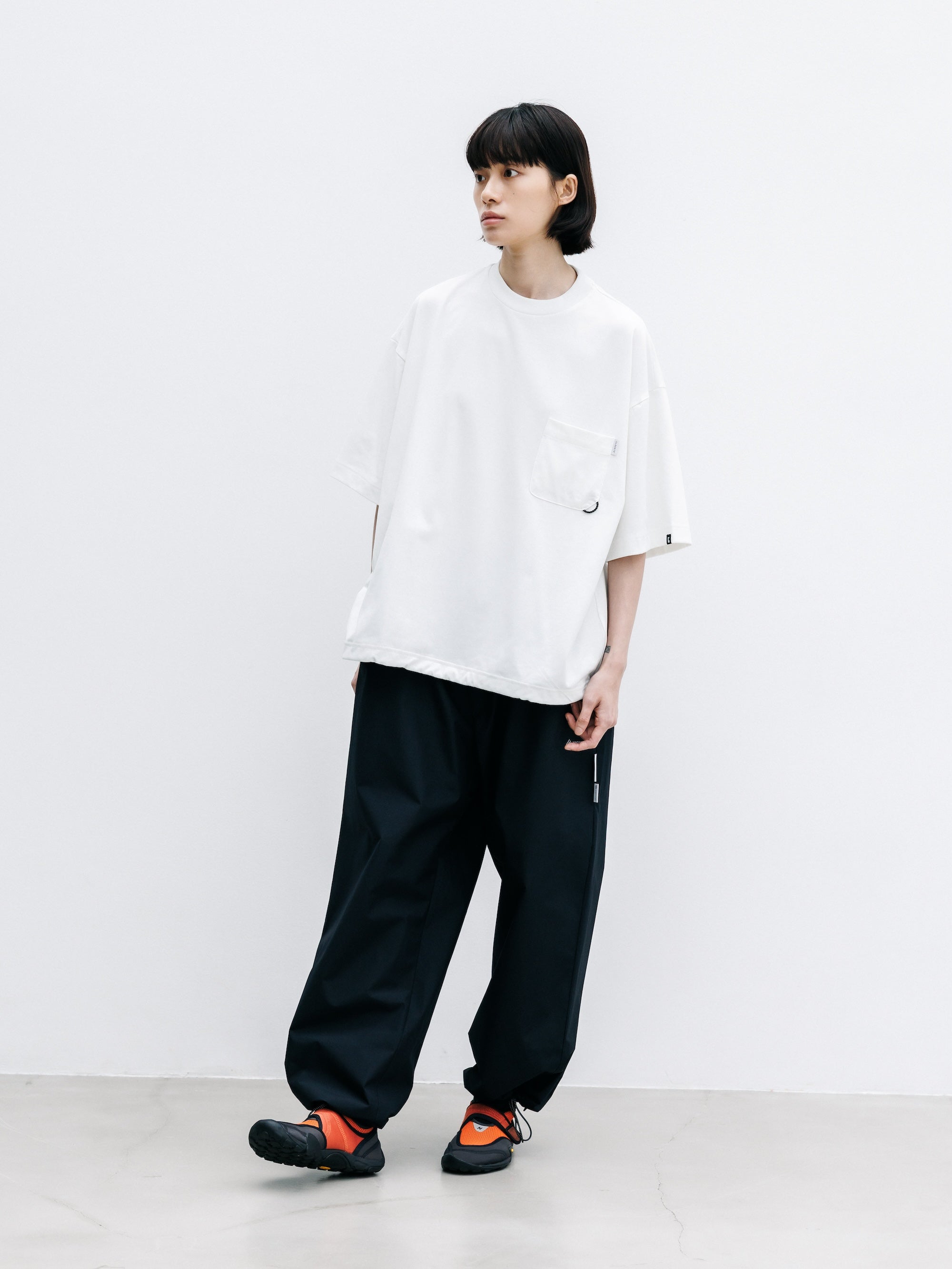 【7.22 WED 20:00- IN STOCK】TECH POCKET S/S T-SHIRT (WHITE)