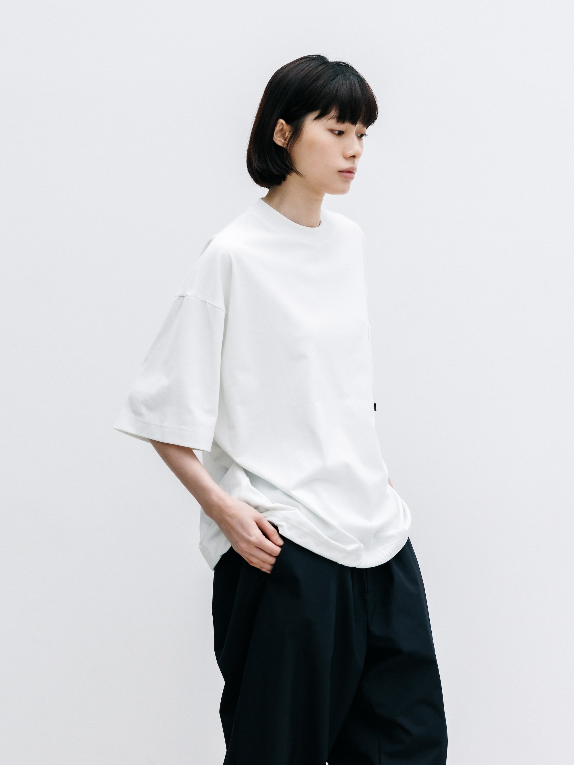 【7.22 WED 20:00- IN STOCK】TECH POCKET S/S T-SHIRT (WHITE)