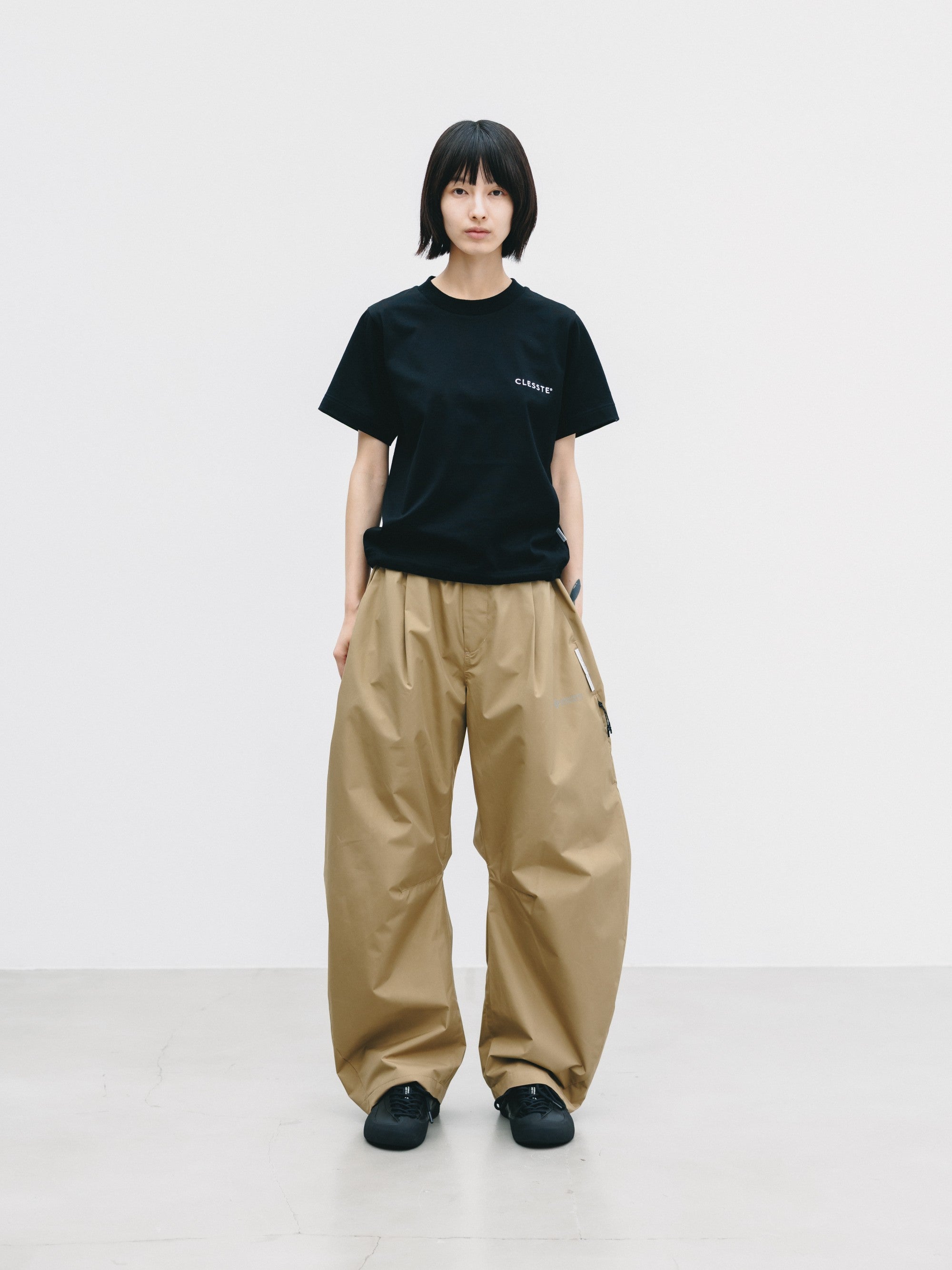 【9.2 WED 20:00- IN STOCK】+phenix WINDSTOPPER® by GORE-TEX LABS TWILL CITY BARREL LEG PANTS (CAMEL BEIGE)