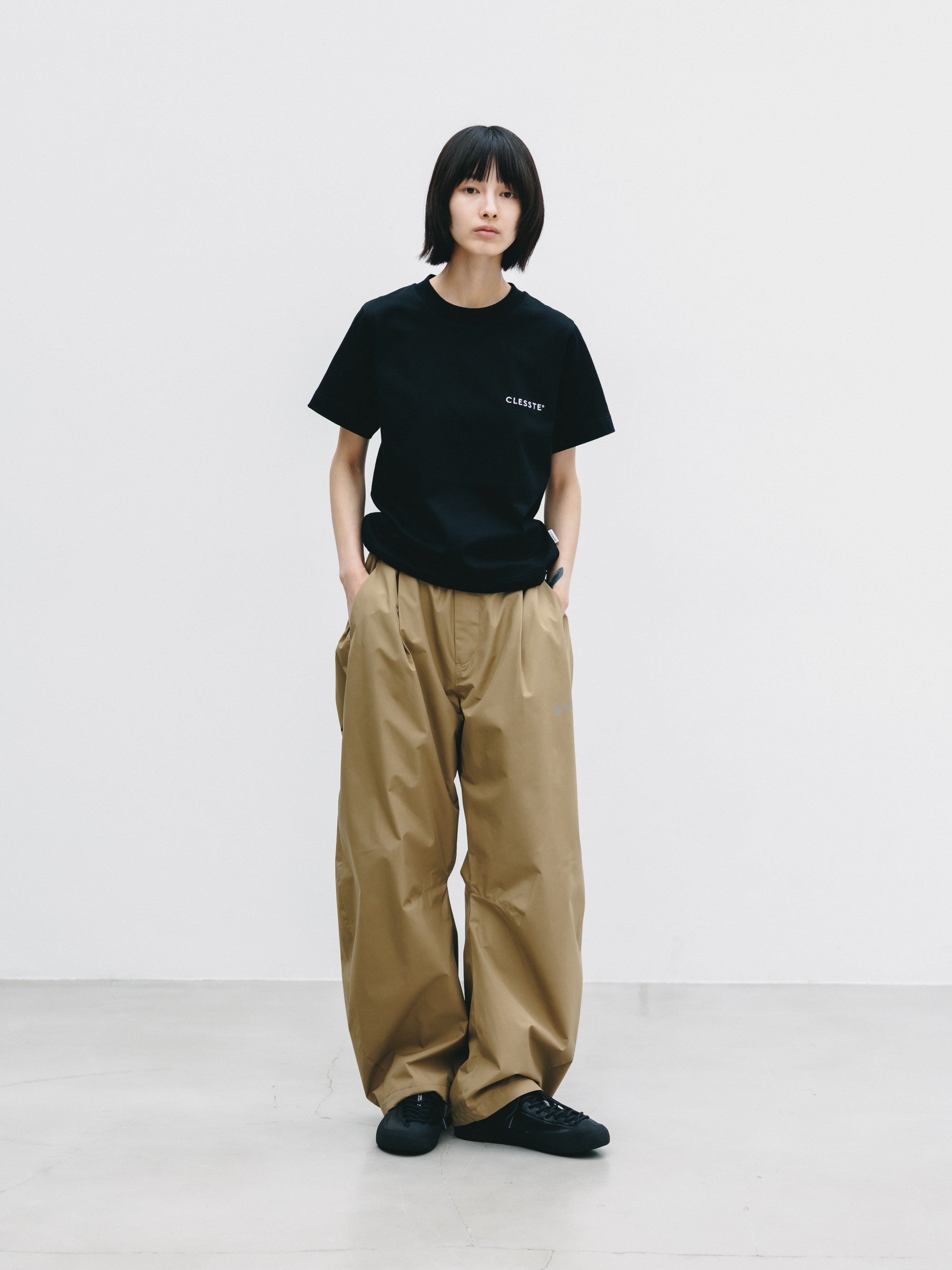 【9.2 WED 20:00- IN STOCK】+phenix WINDSTOPPER® by GORE-TEX LABS TWILL CITY BARREL LEG PANTS (CAMEL BEIGE)