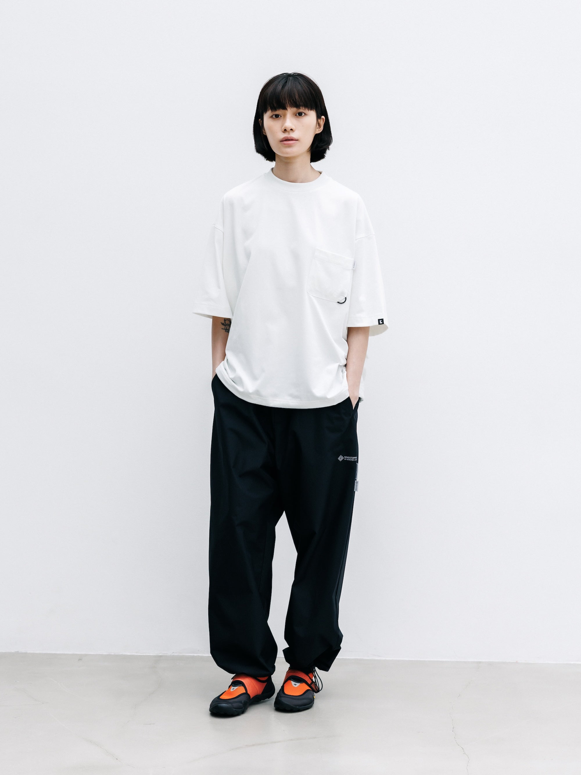 【8.8 SAT 20:00- IN STOCK】+phenix WINDSTOPPER® by GORE-TEX LABS CITY UNIFORM VENTILATION PANTS (BLACK×WHITE)