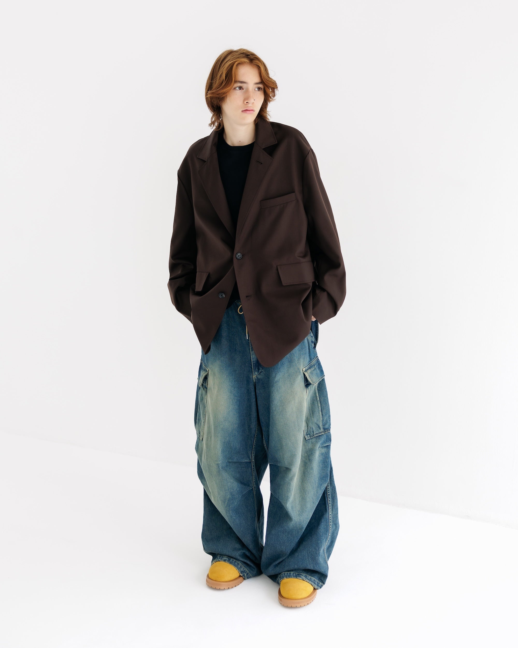 【9.6 SAT 20:00- IN STOCK】WOOL GABARDINE CITY UNIFORM TAILORED JACKET (BROWN)