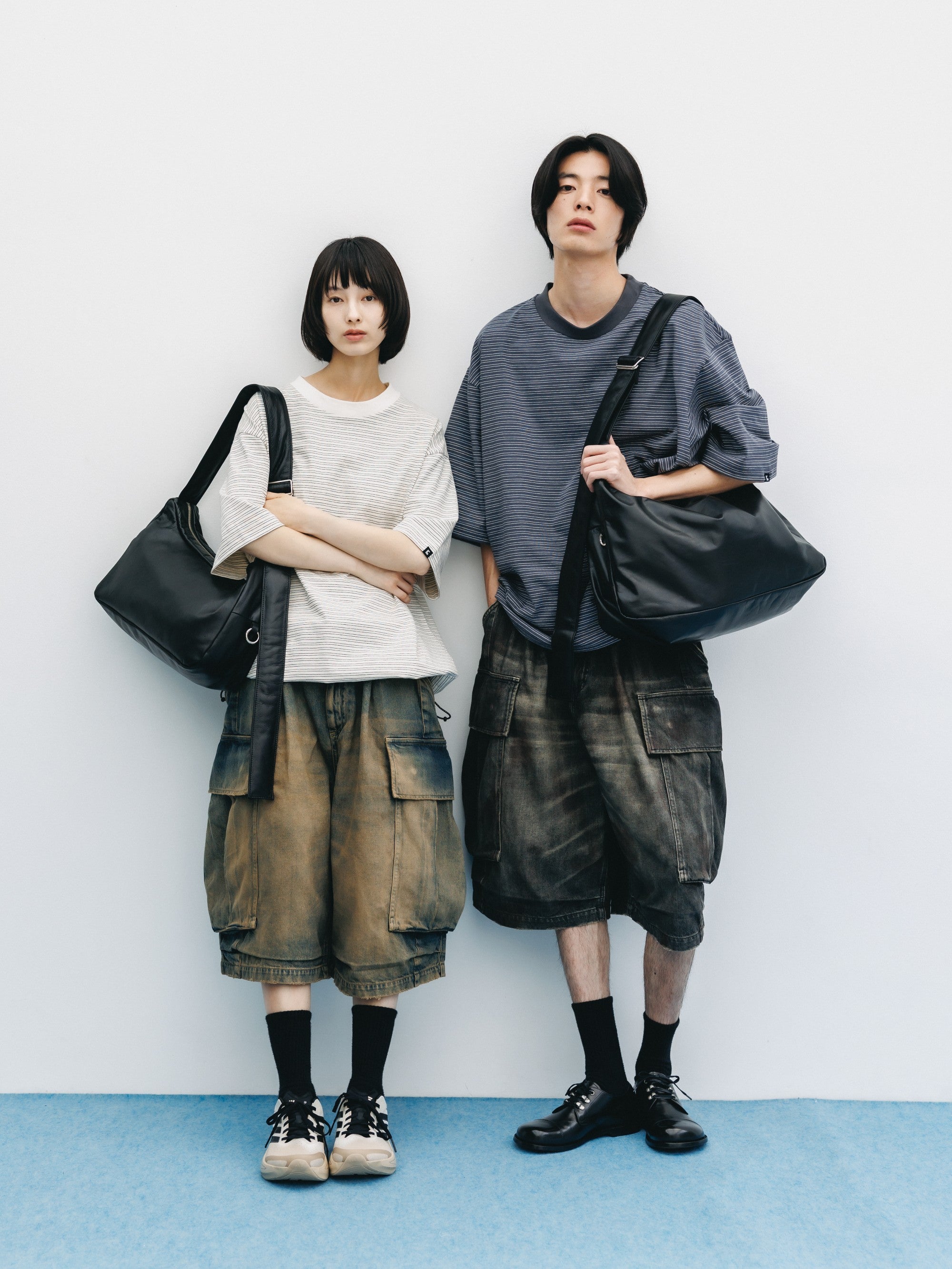 【8.5 WED 20:00- IN STOCK】LEATHER HOLIDAY BAG LARGE (BLACK)