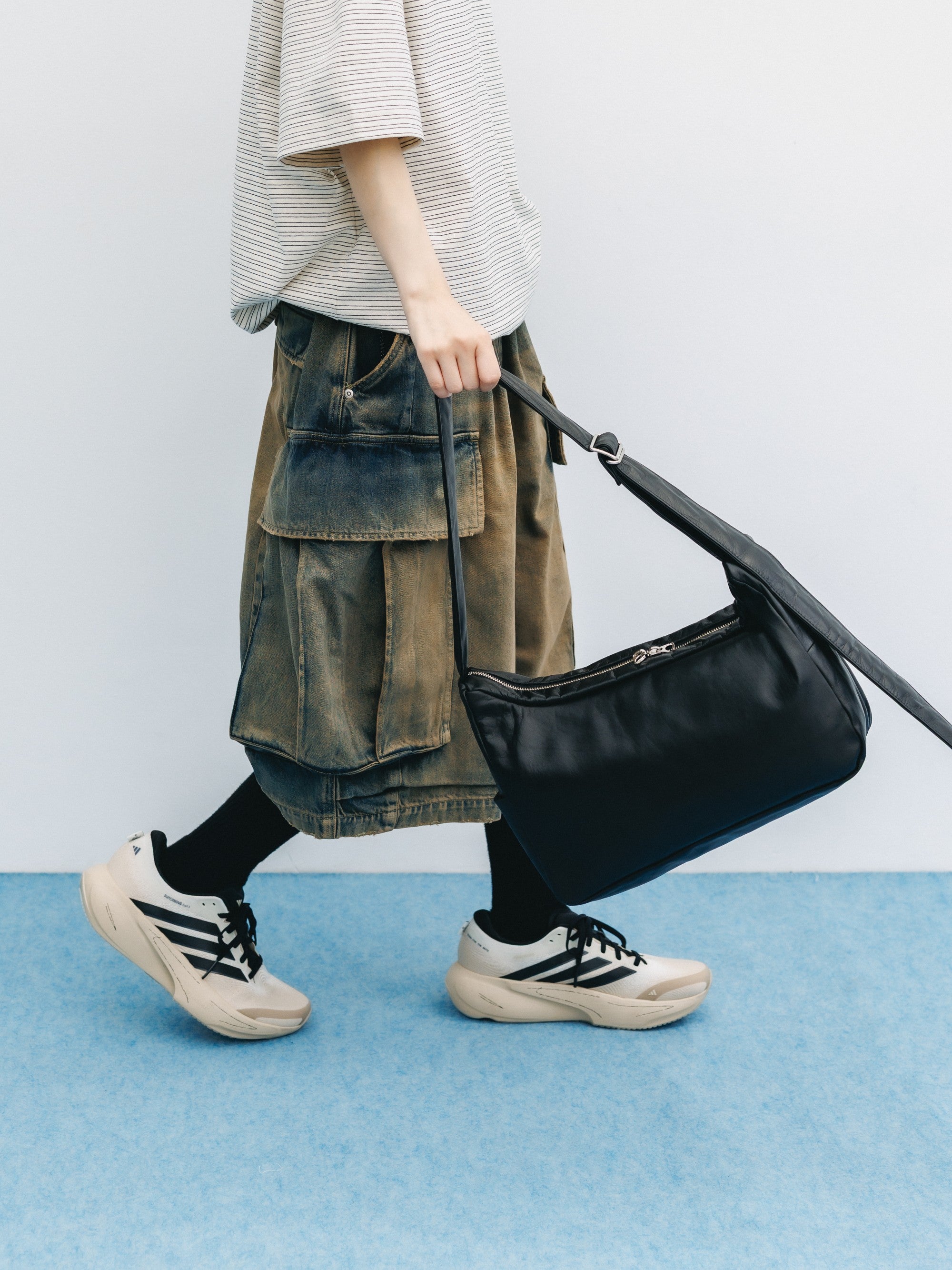 【8.5 WED 20:00- IN STOCK】LEATHER HOLIDAY BAG (BLACK)