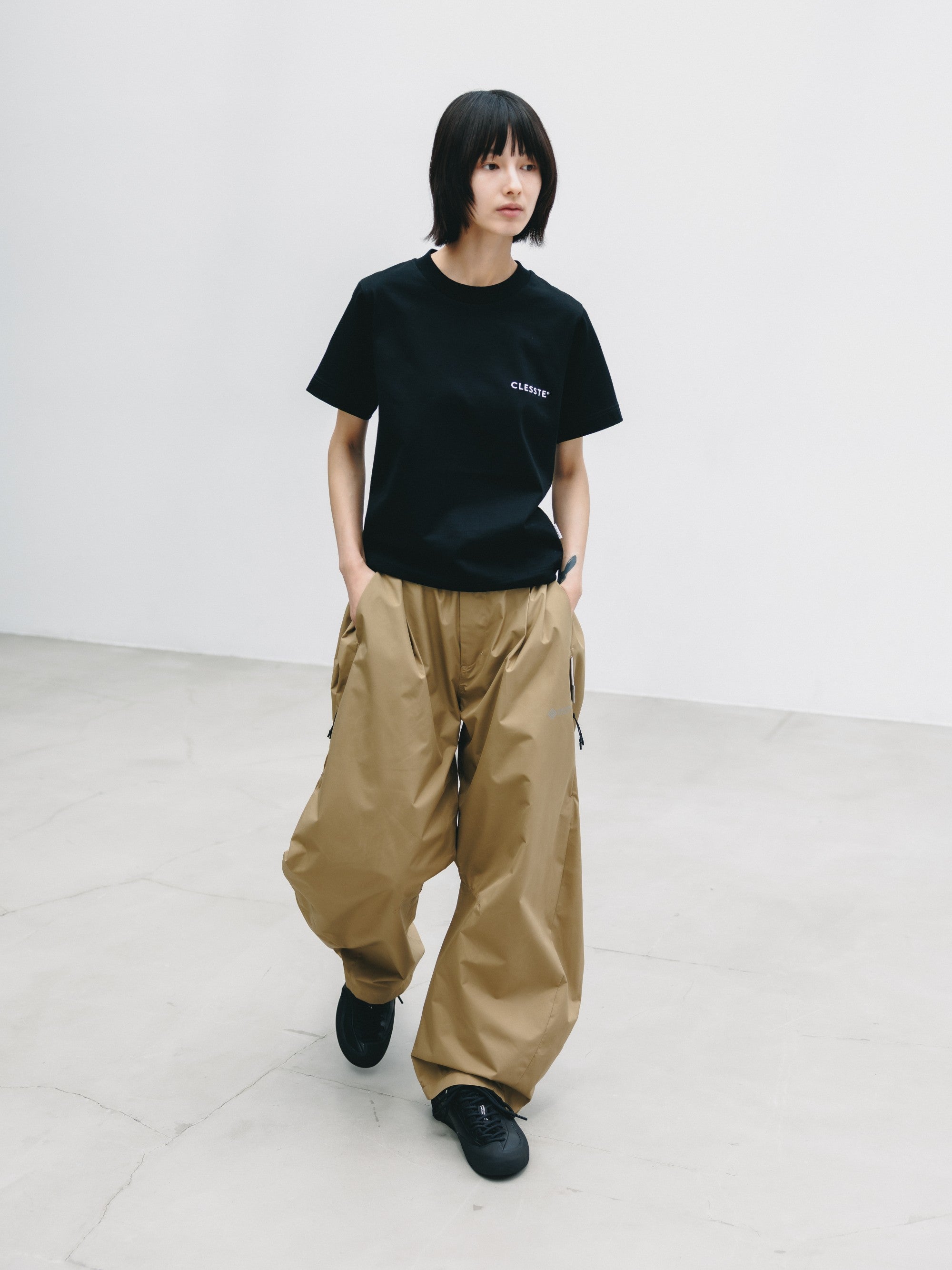 【9.2 WED 20:00- IN STOCK】+phenix WINDSTOPPER® by GORE-TEX LABS TWILL CITY BARREL LEG PANTS (CAMEL BEIGE)