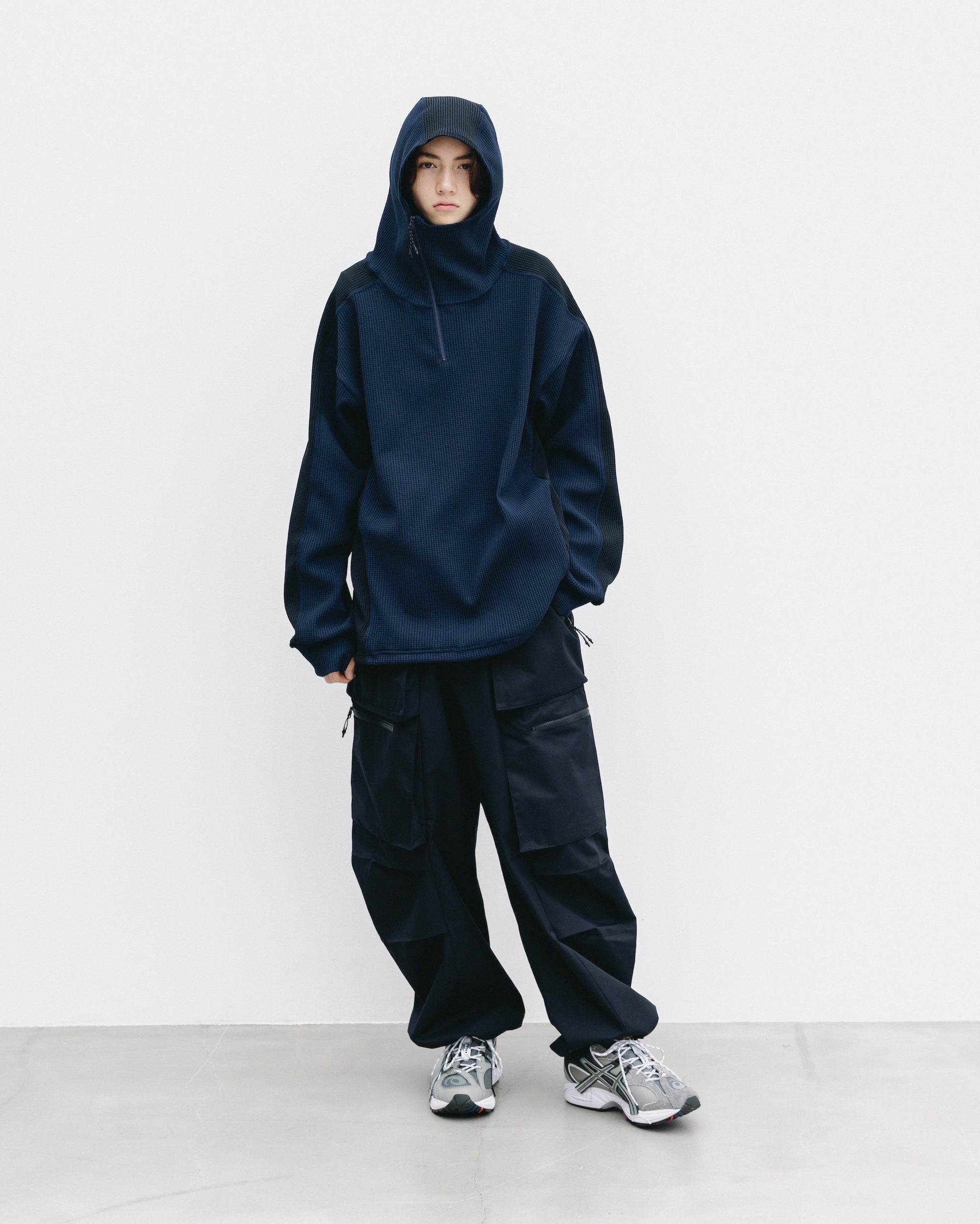 CITY LIGHT THERMAL HALF ZIP HOODIE (NAVY×BLACK)