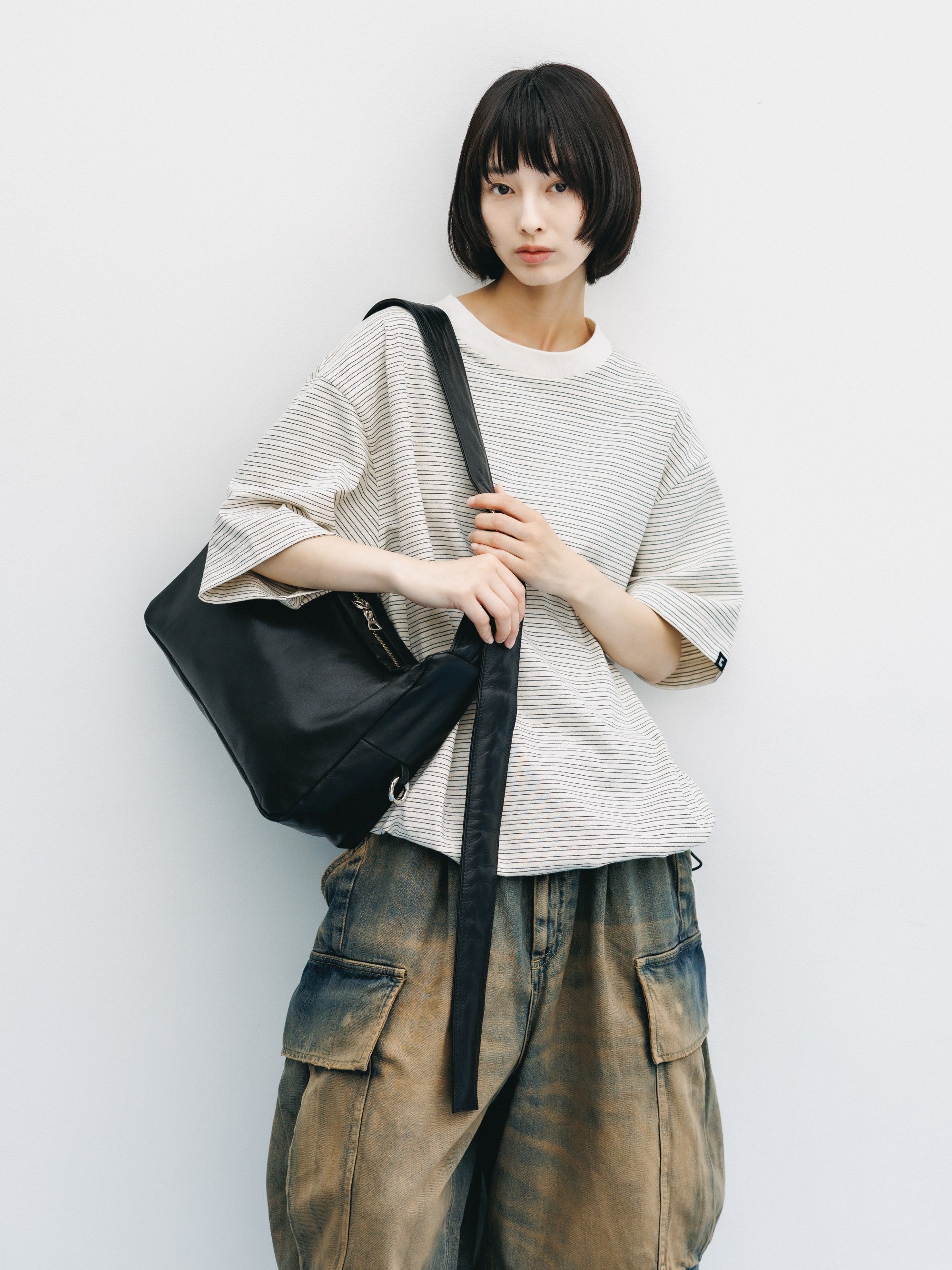 【8.5 WED 20:00- IN STOCK】LEATHER HOLIDAY BAG (BLACK)