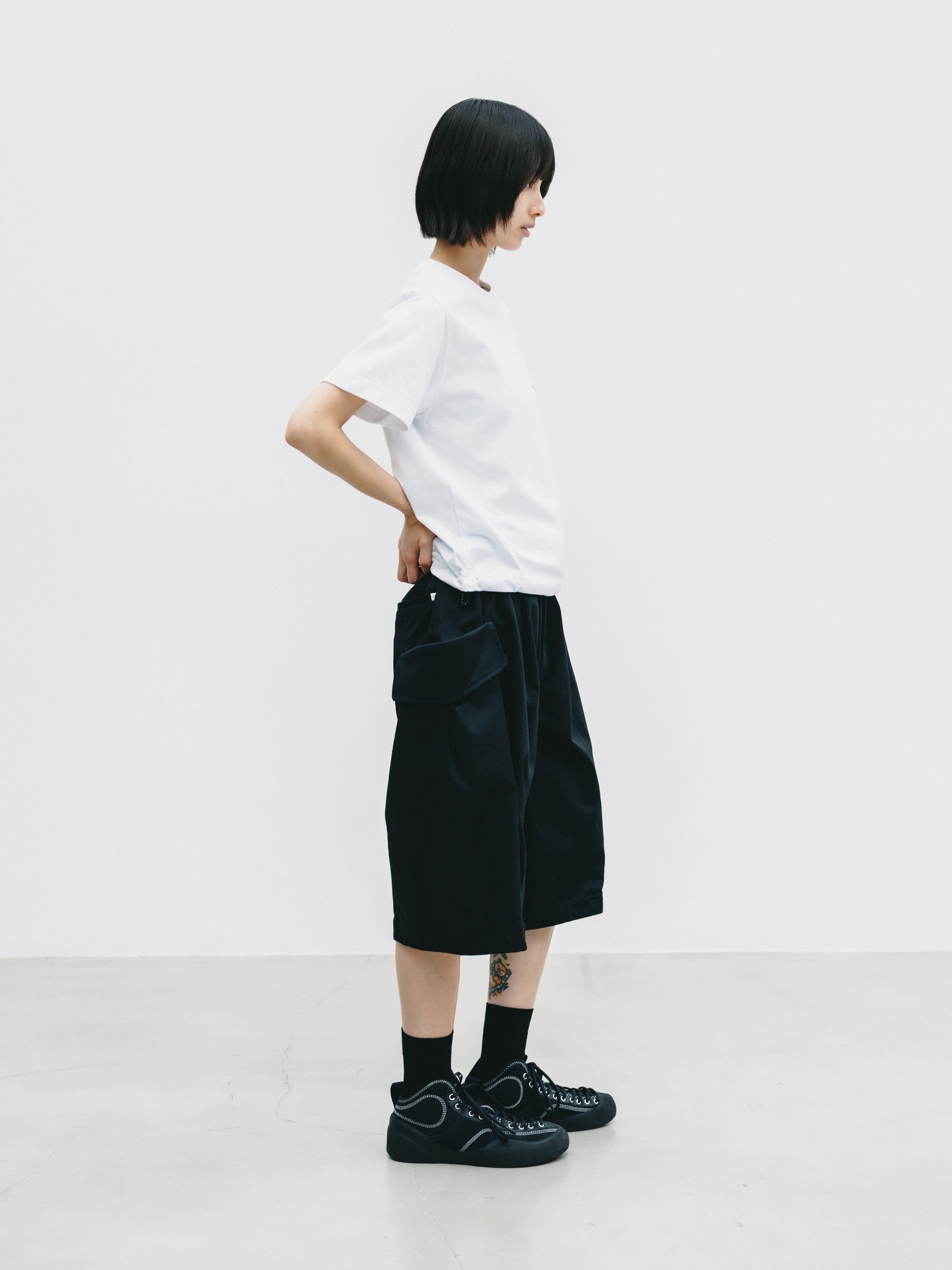 【6.24 WED 20:00- IN STOCK】FLAP WIDE BALLOON HALF PANTS (BLACK)