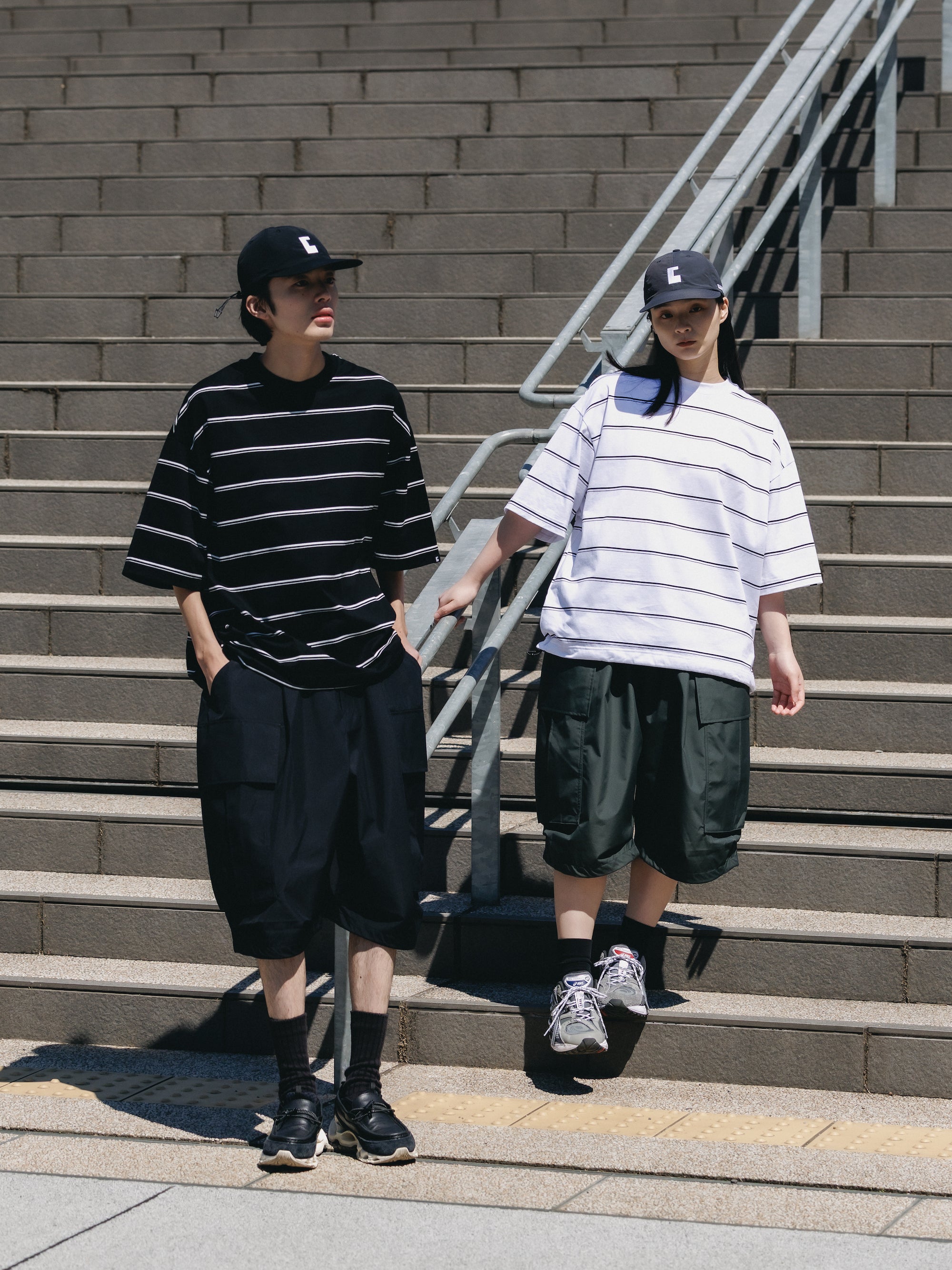 THICK THIN STRIPE S/S T-SHIRT WITH DRAWSTRINGS (BLACK)