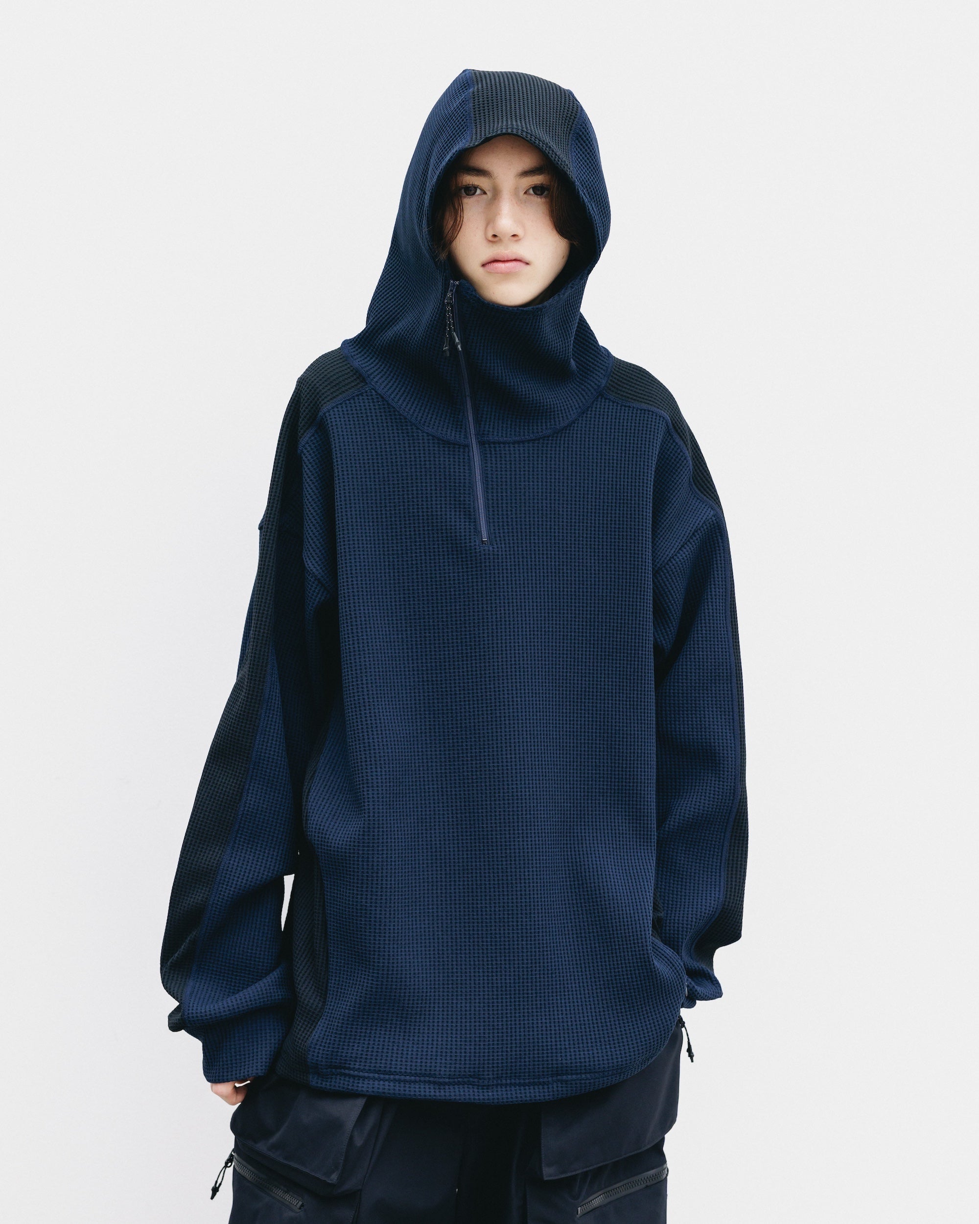 CITY LIGHT THERMAL HALF ZIP HOODIE (NAVY×BLACK)