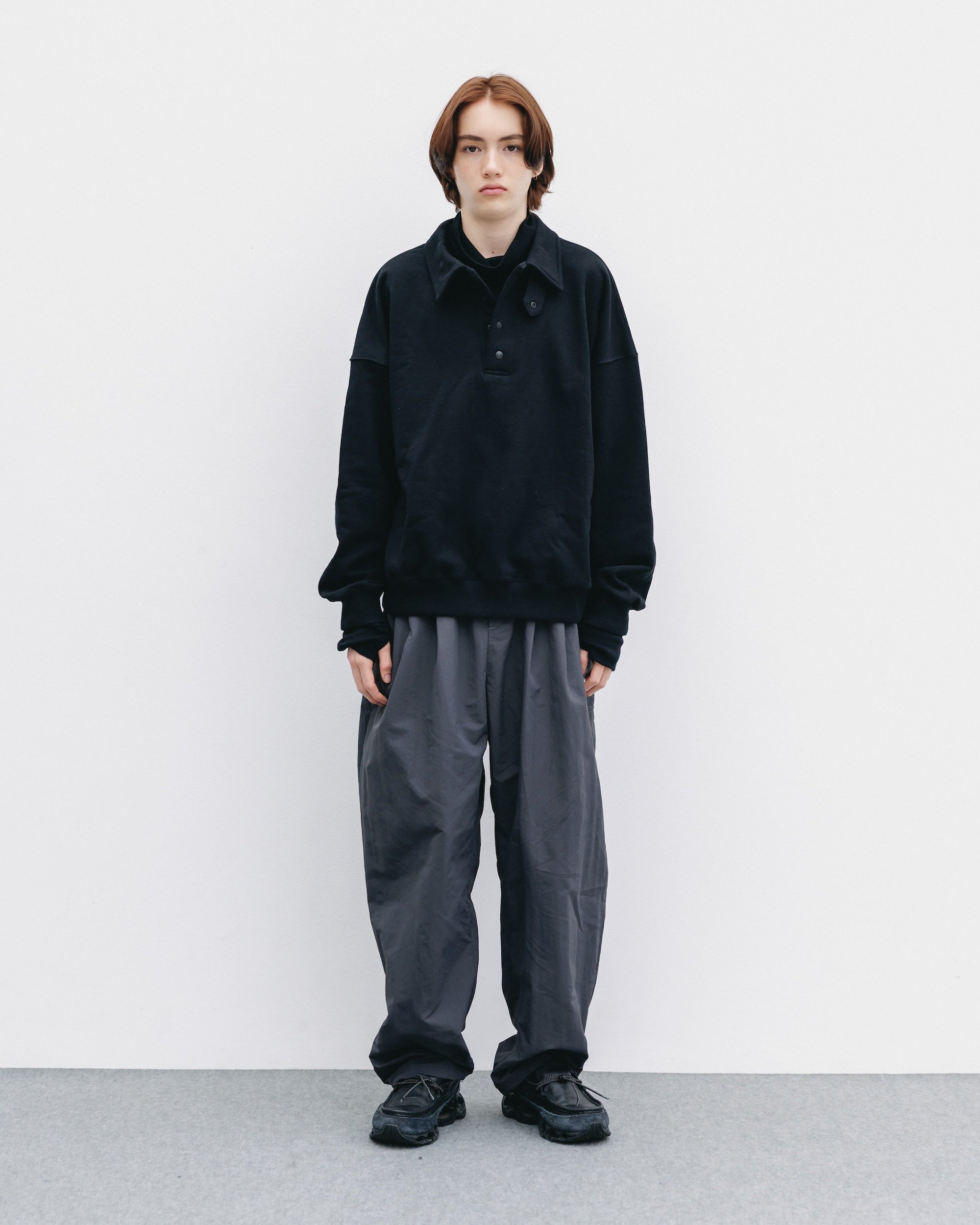 HALF SNAP SWEATSHIRT (BLACK)