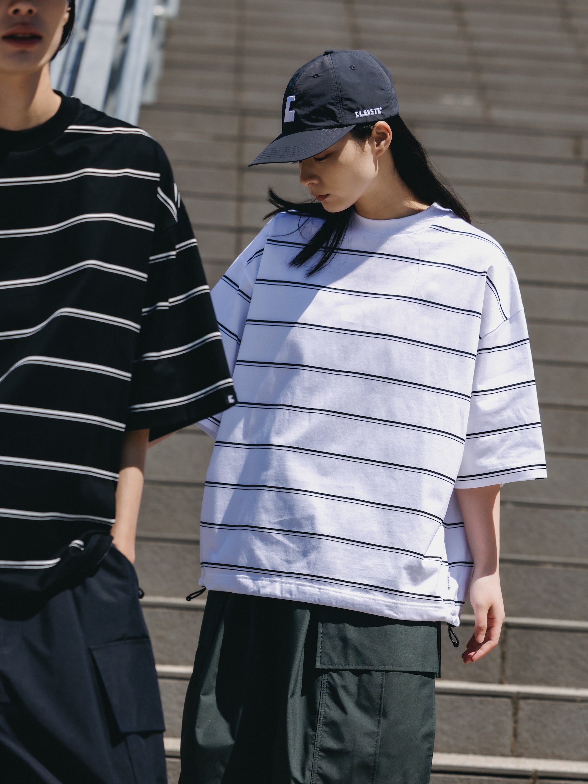 THICK THIN STRIPE S/S T-SHIRT WITH DRAWSTRINGS (WHITE)