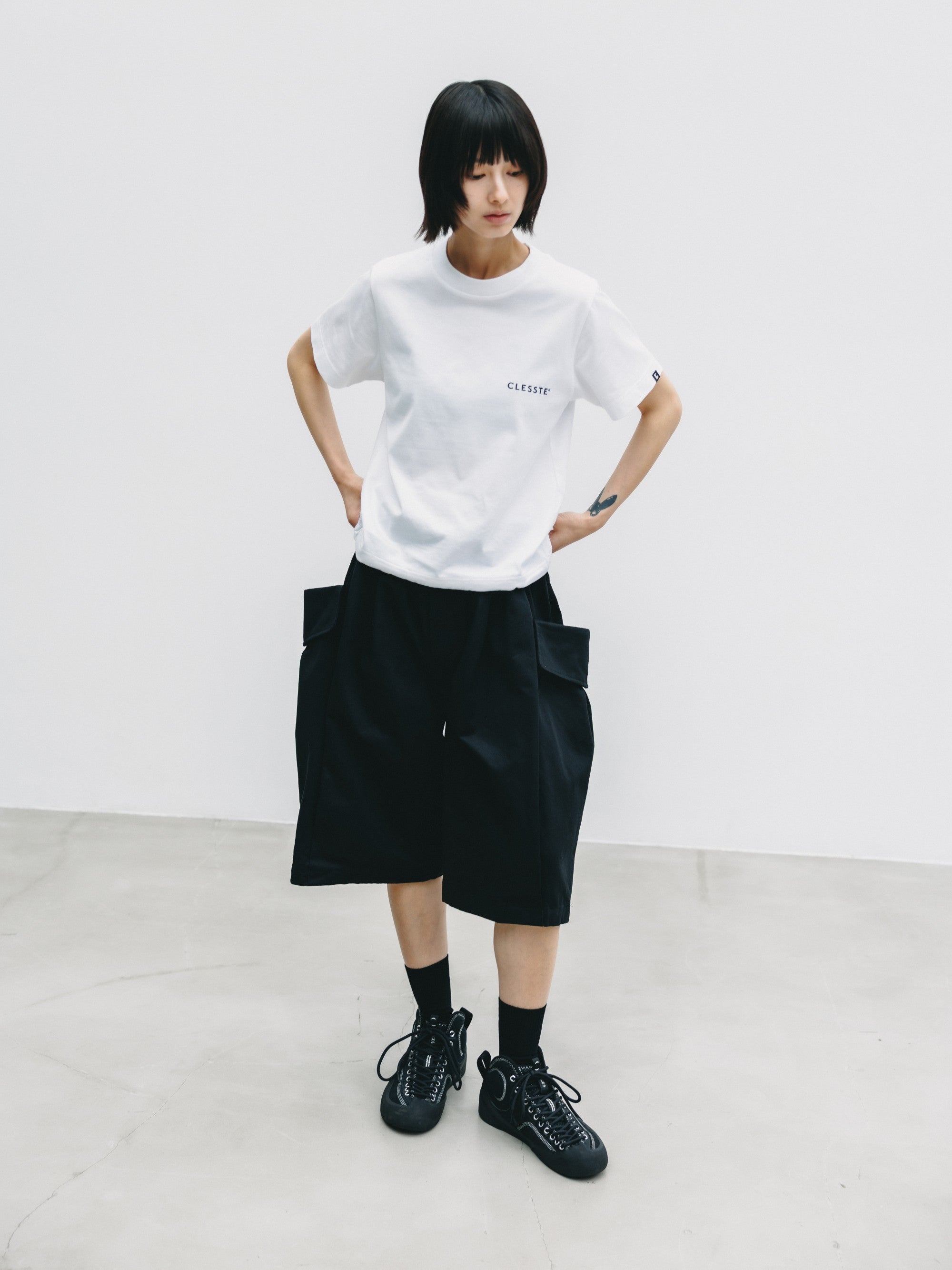 FLAP WIDE BALLOON HALF PANTS (BLACK)