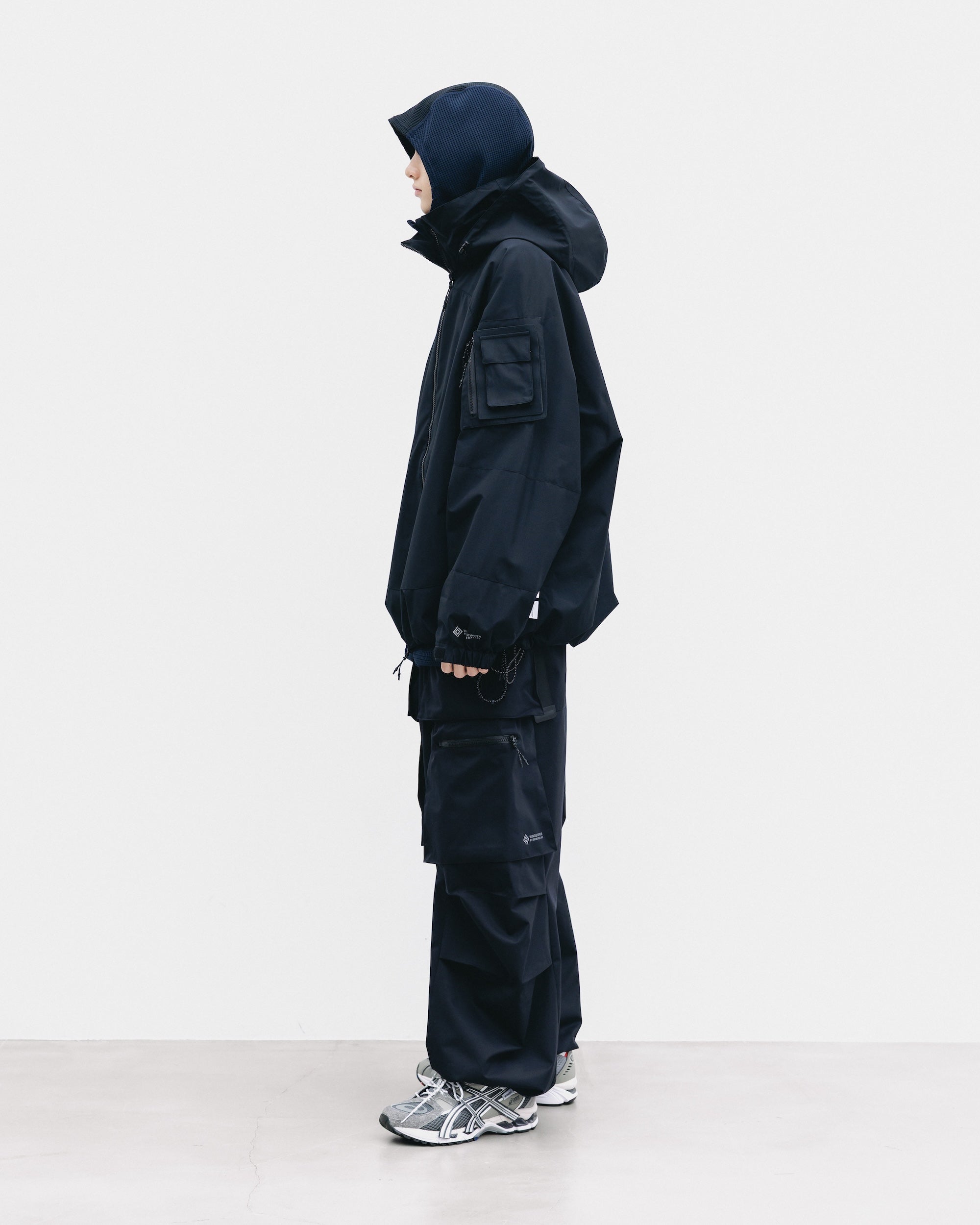 +phenix WINDSTOPPER® by GORE-TEX LABS TWILL CITY MILITARY CURVE PANTS (BLACK)