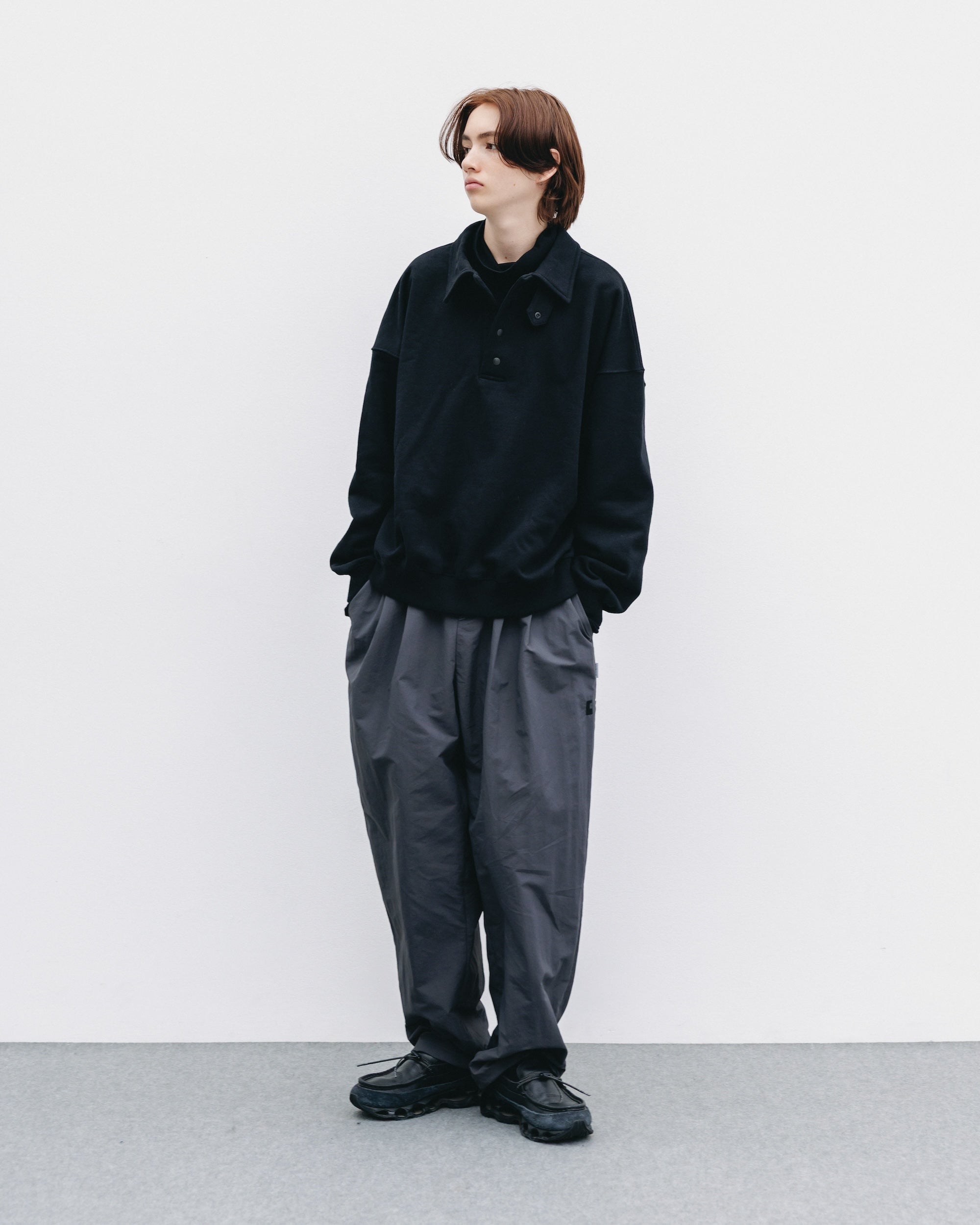 HALF SNAP SWEATSHIRT (BLACK)