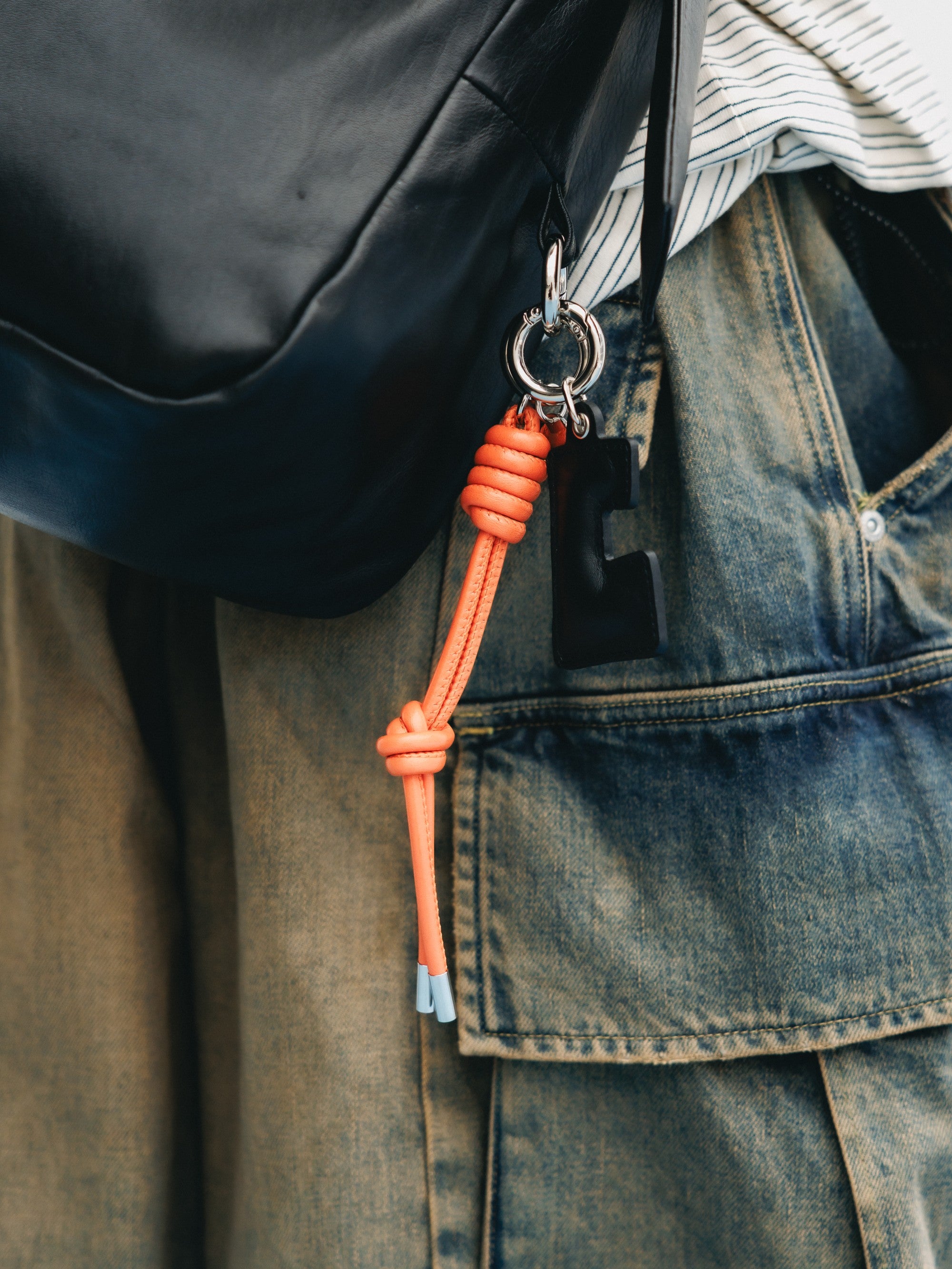 【EX.】LEATHER KNOT CHARM FOR ITTI (ORANGE)