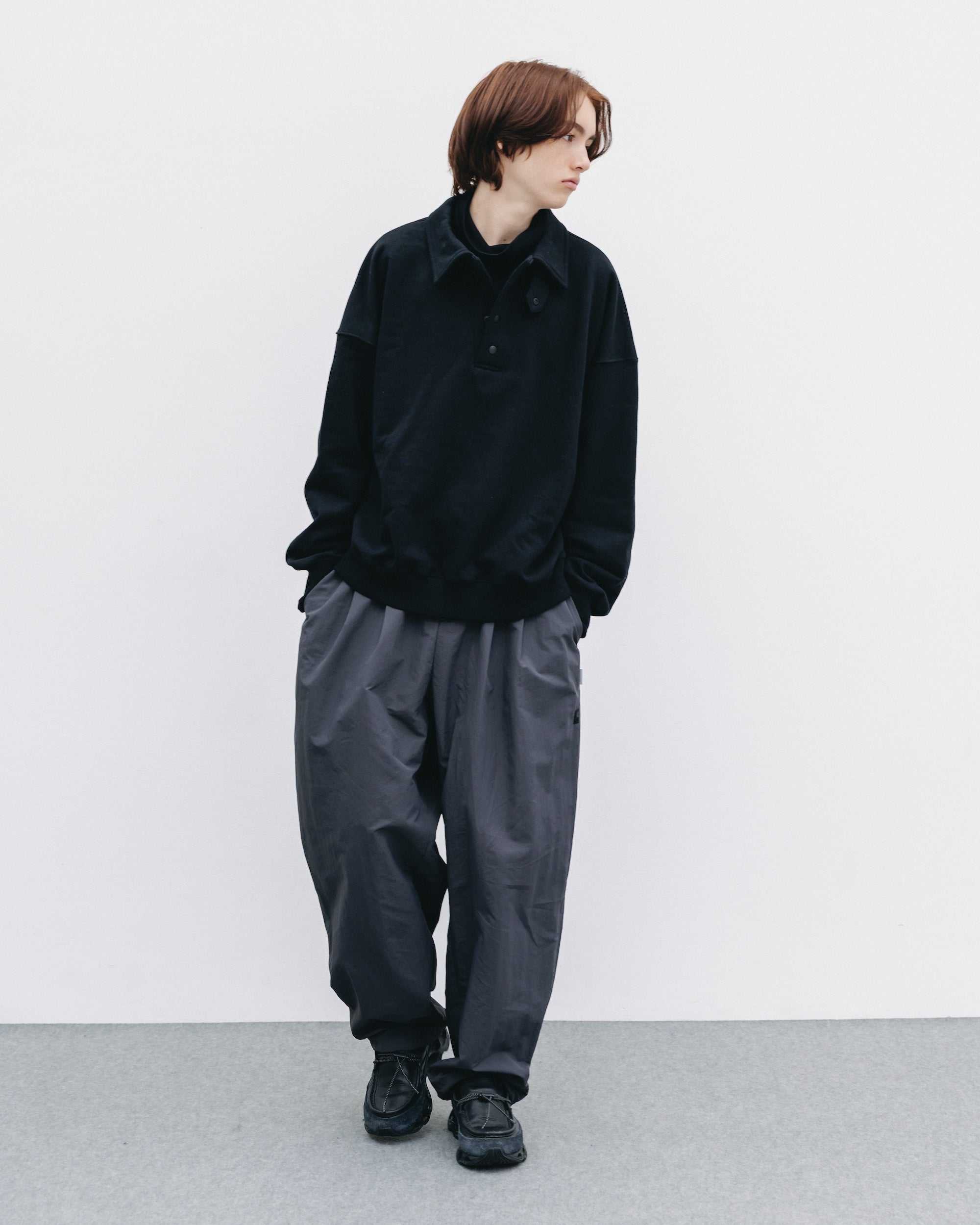 HALF SNAP SWEATSHIRT (BLACK)