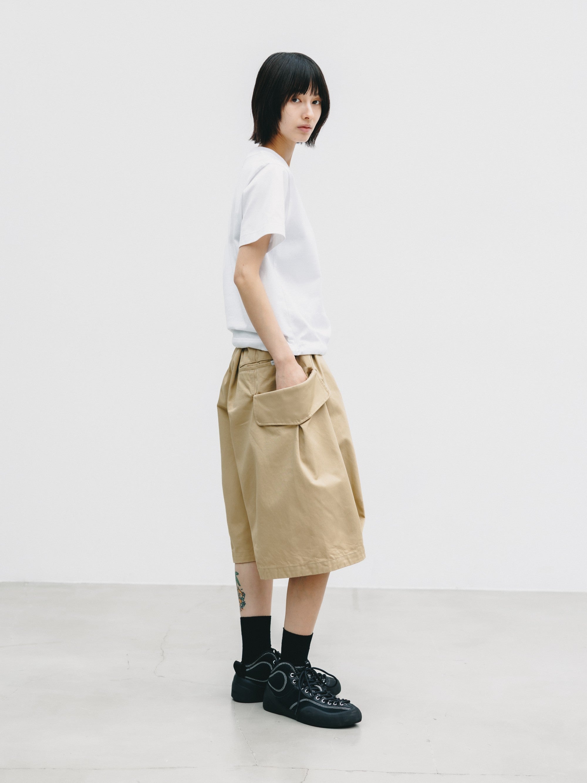 【6.24 WED 20:00- IN STOCK】FLAP WIDE BALLOON HALF PANTS (BEIGE)