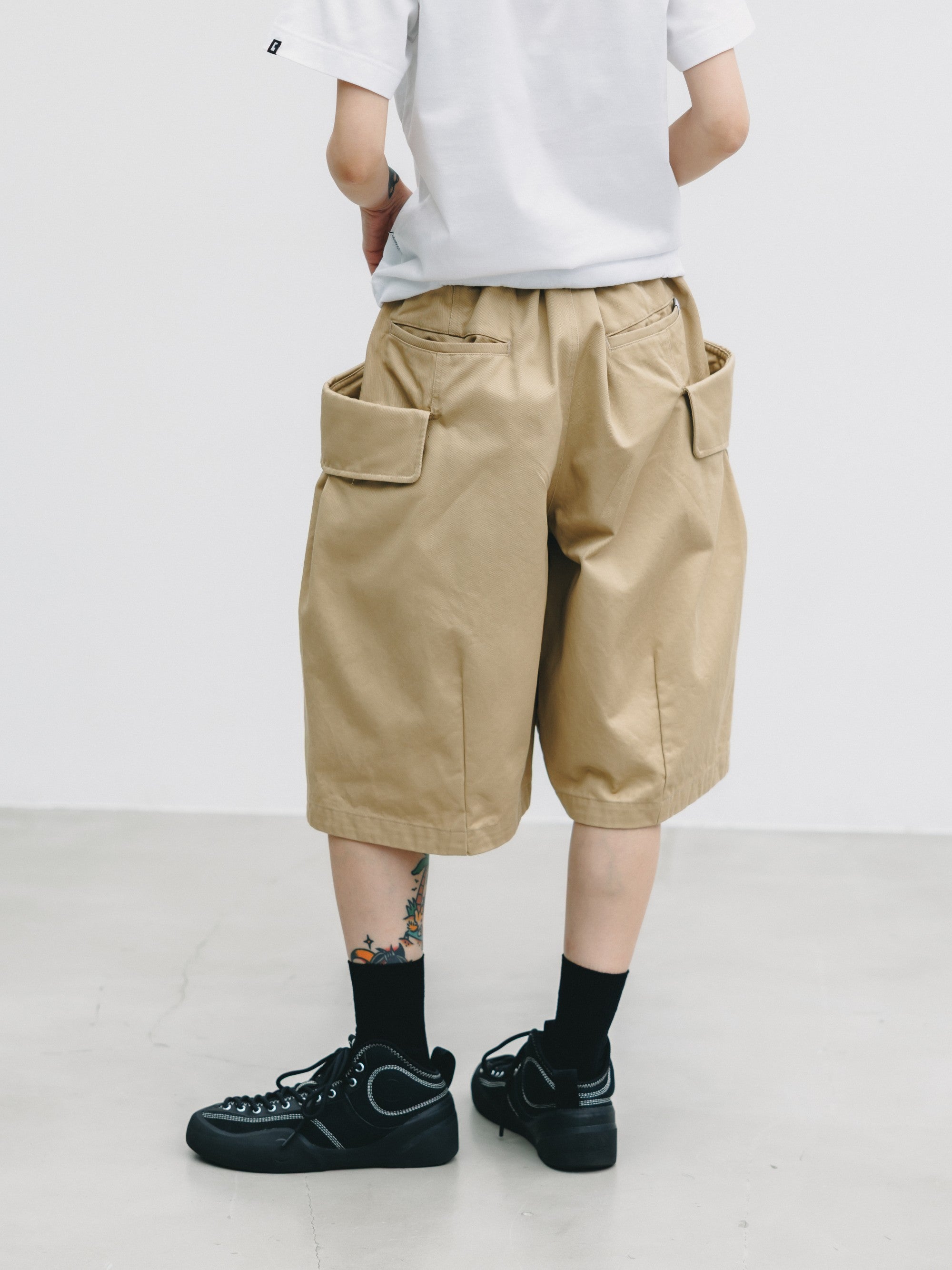 【6.24 WED 20:00- IN STOCK】FLAP WIDE BALLOON HALF PANTS (BEIGE)