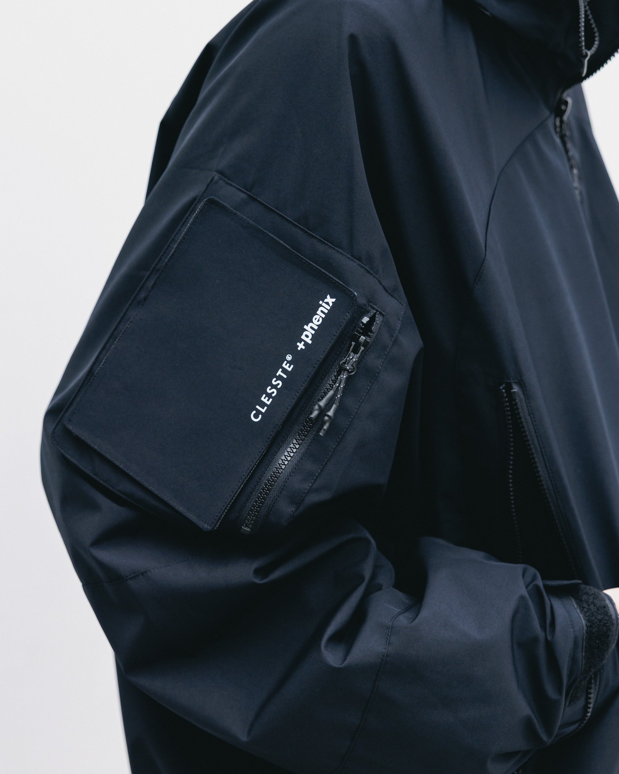 +phenix WINDSTOPPER® by GORE-TEX LABS CITY MILITARY JACKET (BLACK)