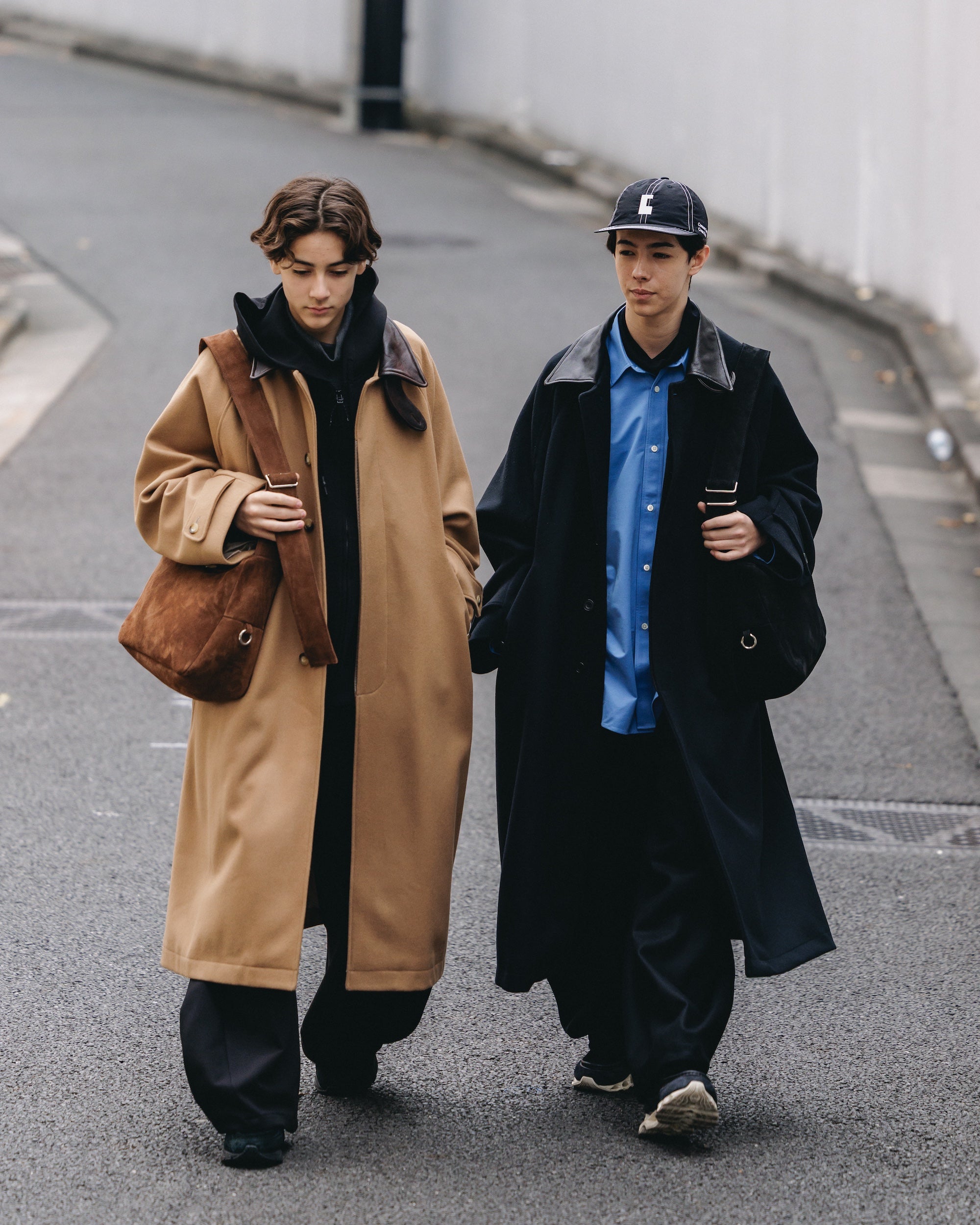 LEATHER COLLAR WOOL MELTON BALMACAAN COAT (CAMEL)