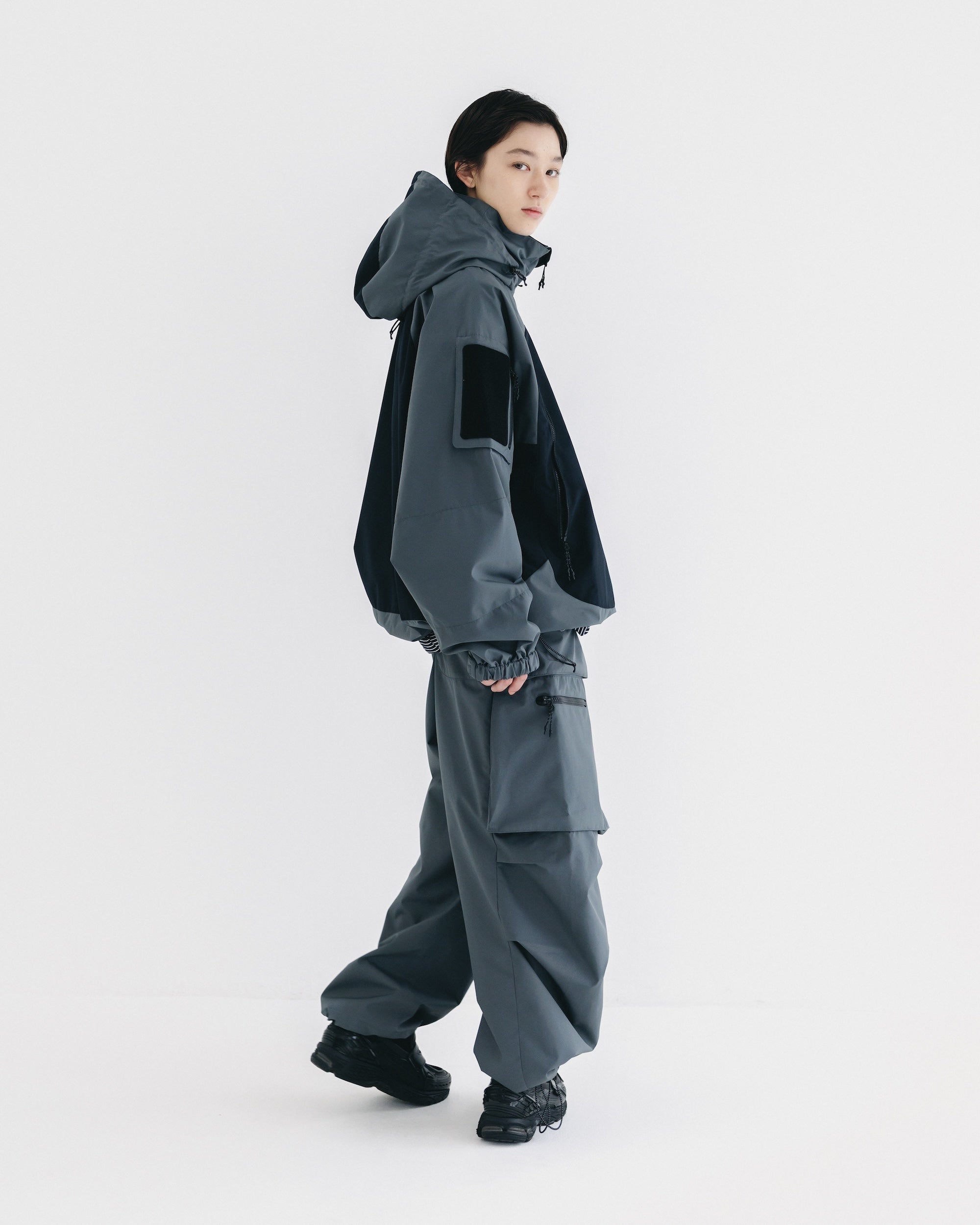 【10.8 WED 20:00- IN STOCK】+phenix WINDSTOPPER® by GORE-TEX LABS CITY MILITARY CURVE PANTS (GRAPHAITE GRAY)