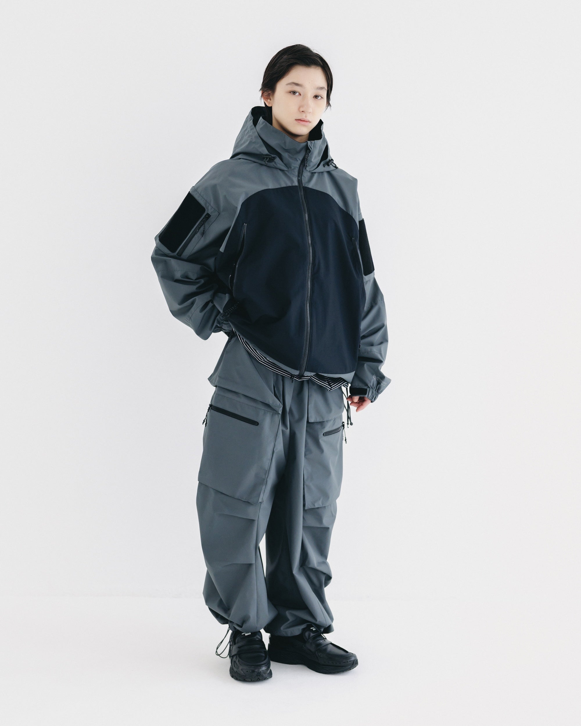 【9.17 WED 20:00- IN STOCK】+phenix WINDSTOPPER® by GORE-TEX LABS CITY MILITARY JACKET (GRAPHAITE GRAY× BLACK)