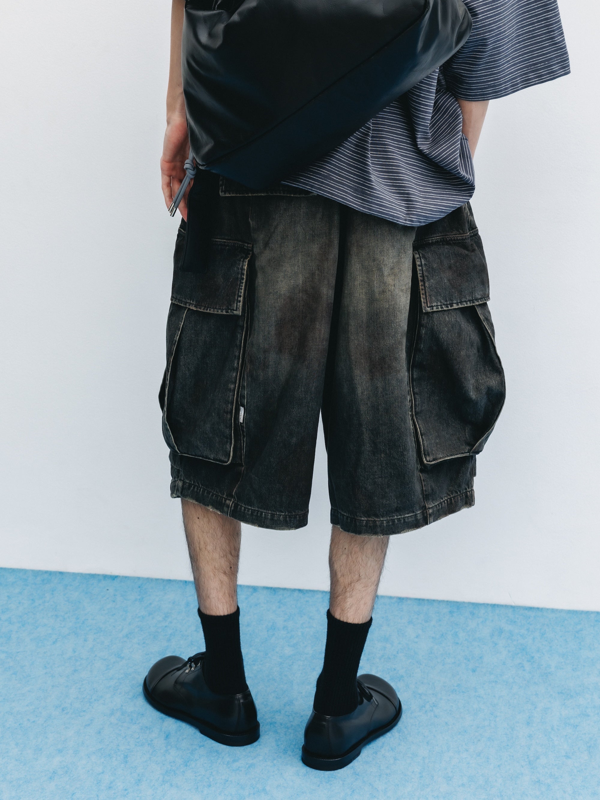 VINTAGE DYED SELVEDGE DENIM CITY MEGA POCKET BALLOON CARGO HALF PANTS (VINTAGE BLACK)