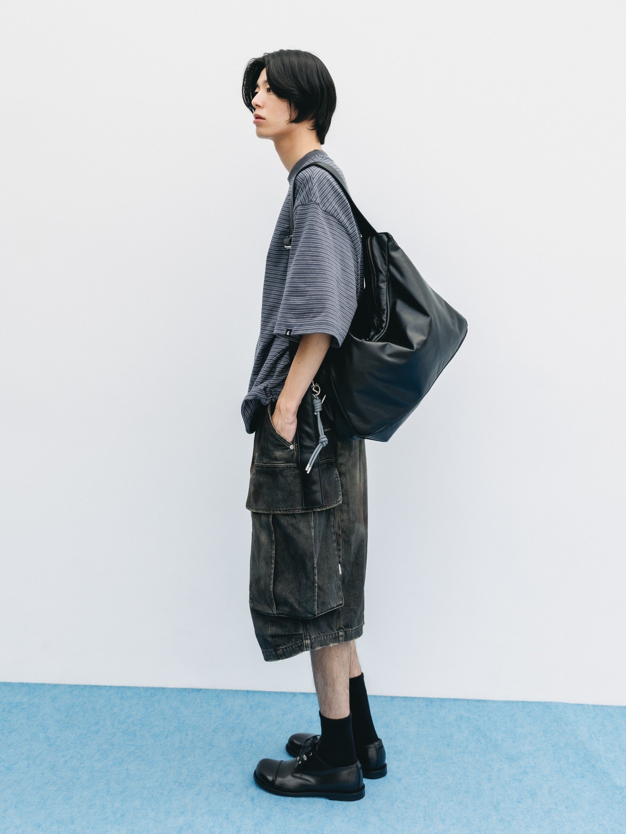 【8.5 WED 20:00- IN STOCK】LEATHER HOLIDAY BAG LARGE (BLACK)