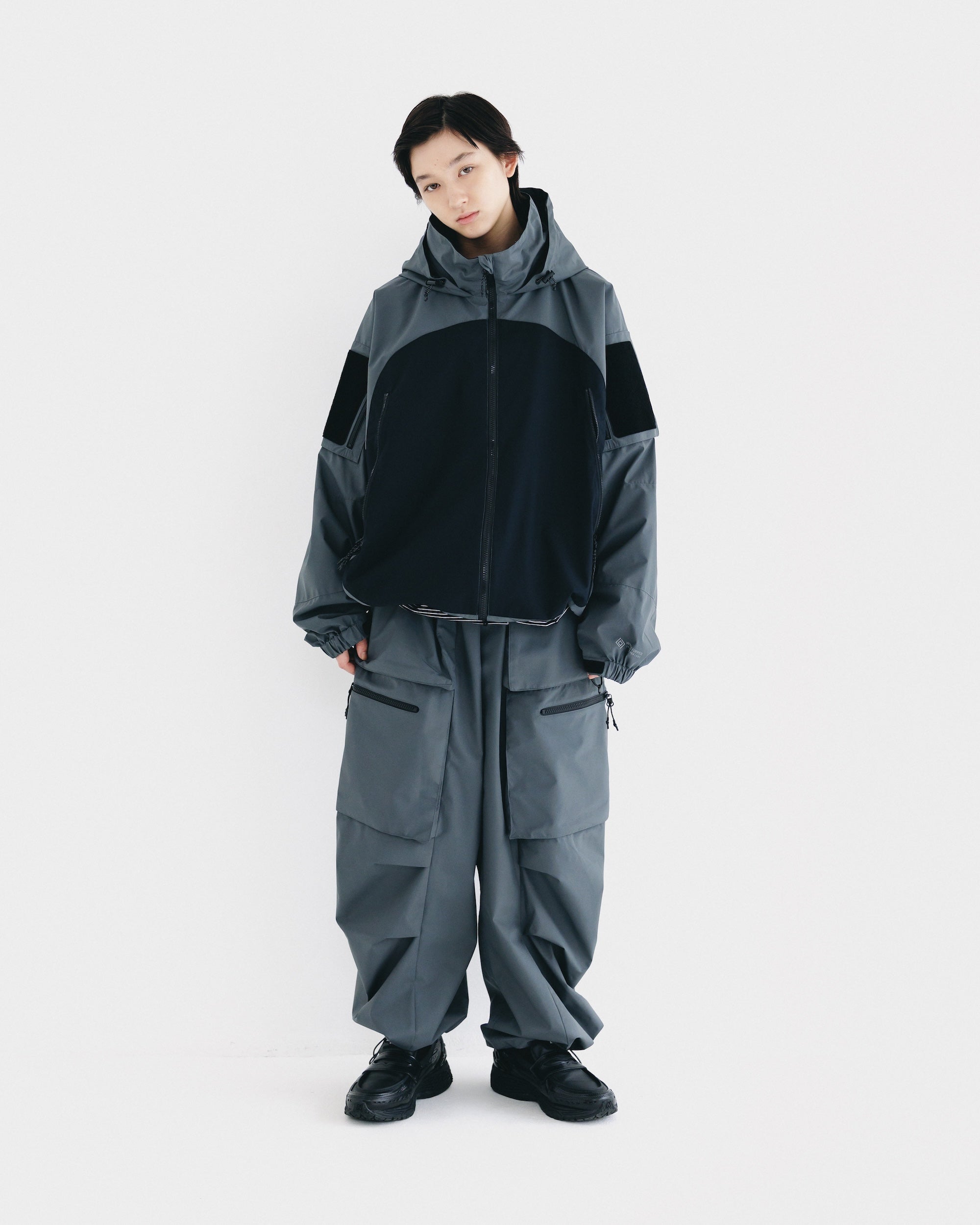 【9.17 WED 20:00- IN STOCK】+phenix WINDSTOPPER® by GORE-TEX LABS CITY MILITARY JACKET (GRAPHAITE GRAY× BLACK)