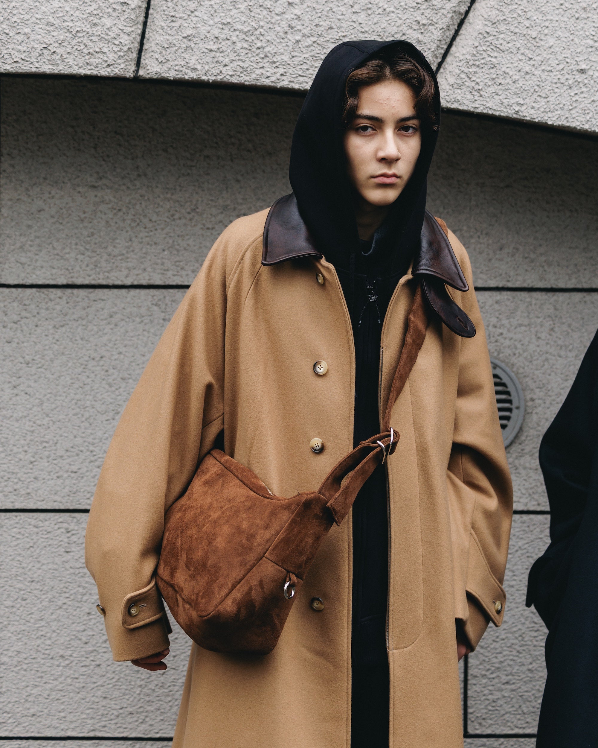 【12.10 WED 20:00- IN STOCK】LEATHER COLLAR WOOL MELTON BALMACAAN COAT (CAMEL)