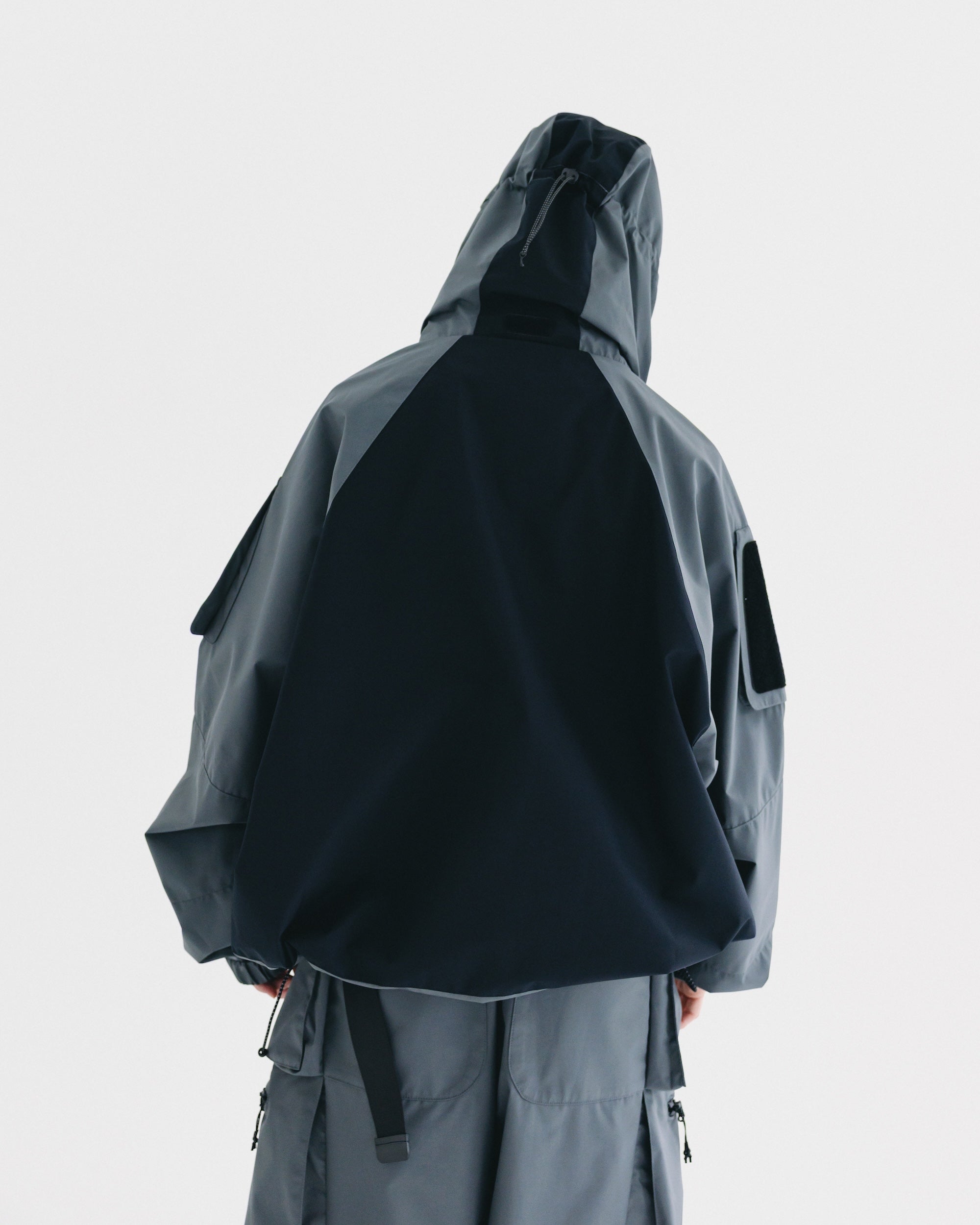 【9.17 WED 20:00- IN STOCK】+phenix WINDSTOPPER® by GORE-TEX LABS CITY MILITARY JACKET (GRAPHAITE GRAY× BLACK)