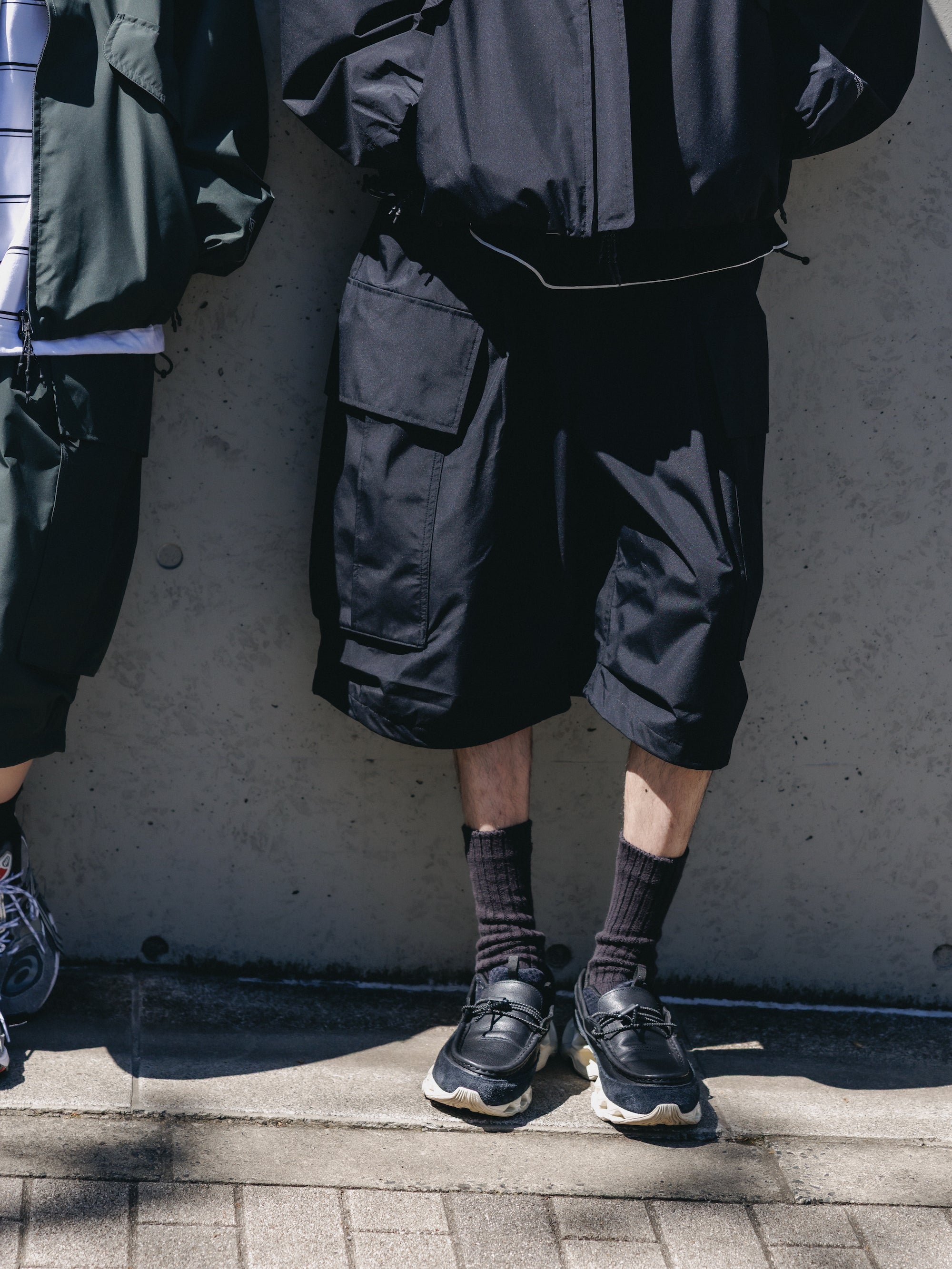 +PHENIX WINDSTOPPER® BY GORE-TEX LABS CITY MEGA POCKET BALLOON CARGO HALF PANTS(BLACK)