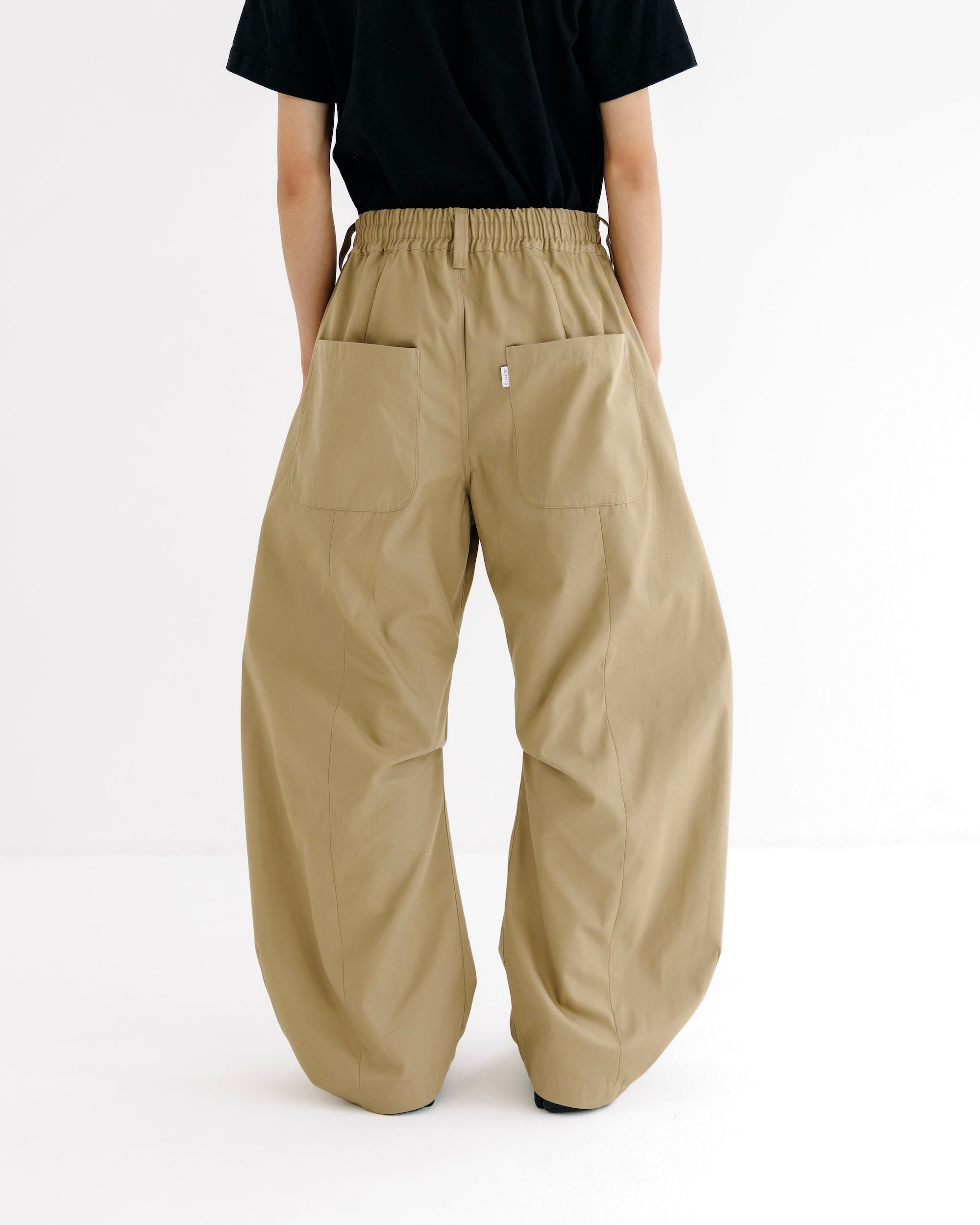 【9.10 WED 20:00- IN STOCK】BARREL LEG EASY PANTS (BEIGE)