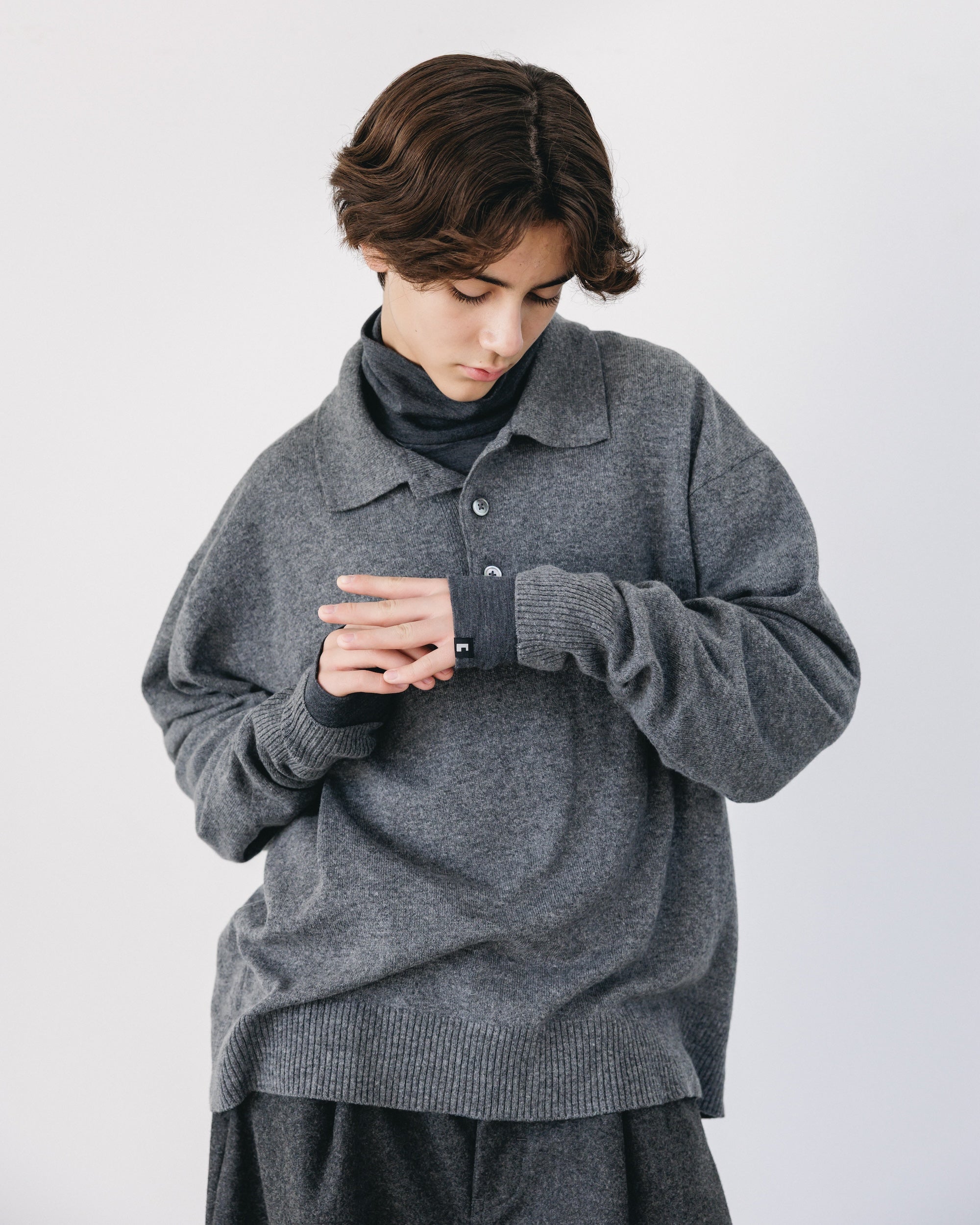 【12.27 SAT 20:00- IN STOCK】CASHMERE KNIT POLO SHIRT (GRAY)
