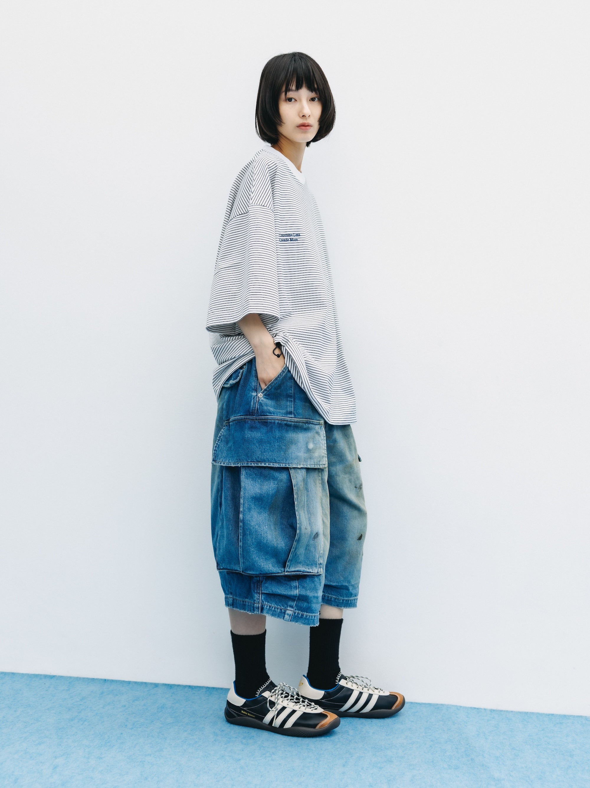 VINTAGE DYED SELVEDGE DENIM CITY MEGA POCKET BALLOON CARGO HALF PANTS (VINTAGE LIGHT INDIGO)