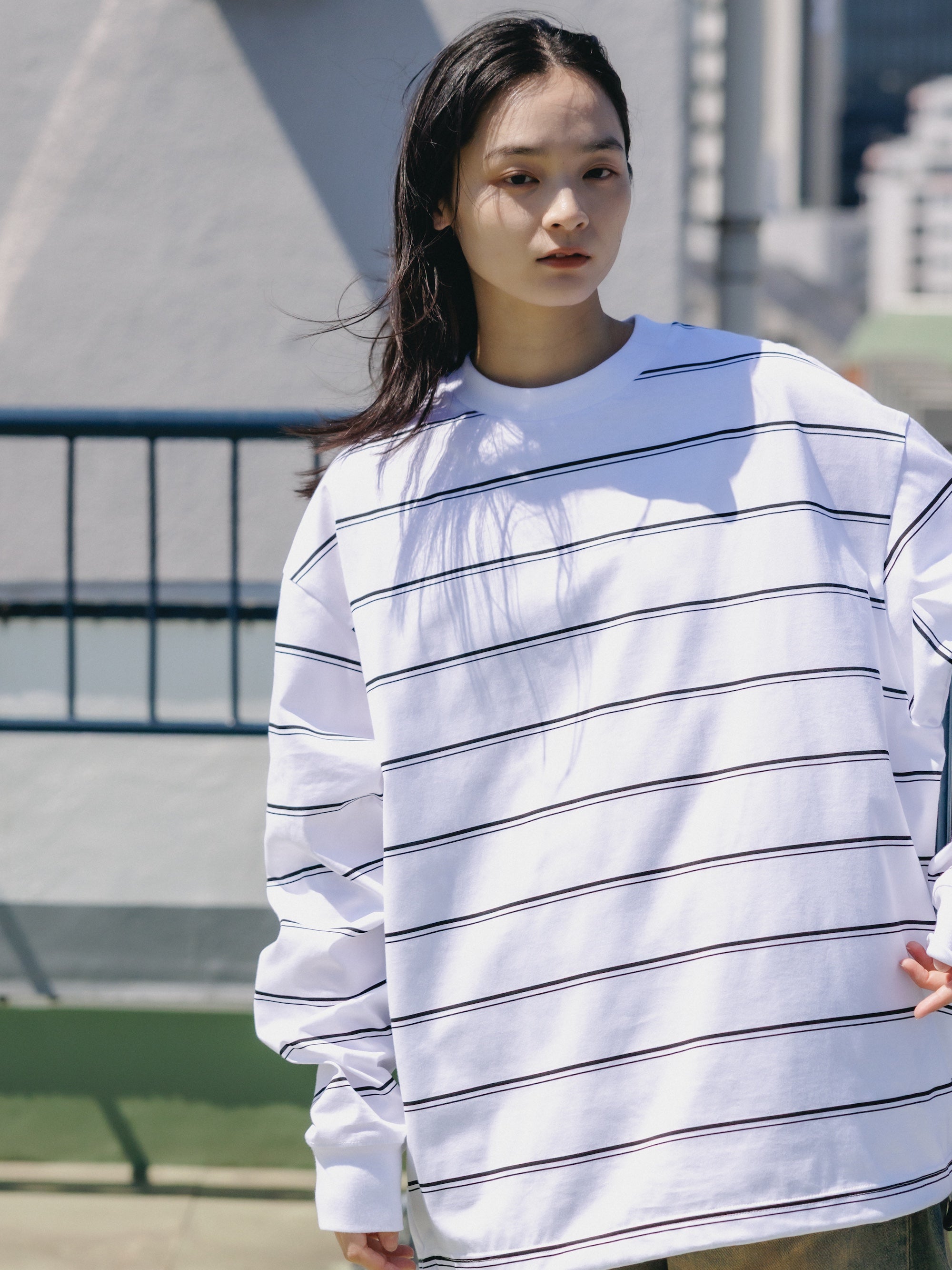 THICK THIN STRIPE L/S T-SHIRT WITH DRAWSTRINGS (WHITE))