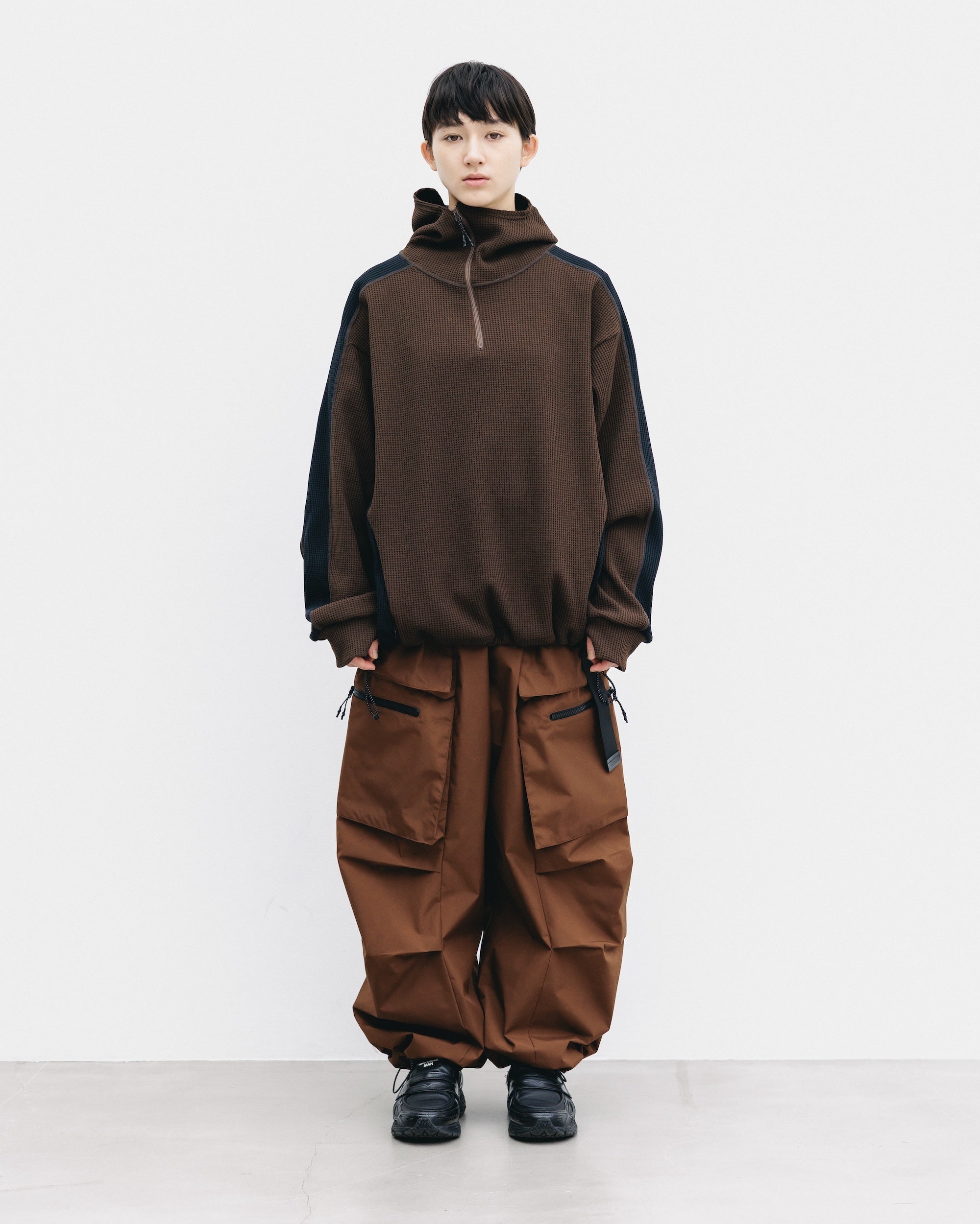 CITY LIGHT THERMAL HALF ZIP HOODIE (BROWN×BLACK)