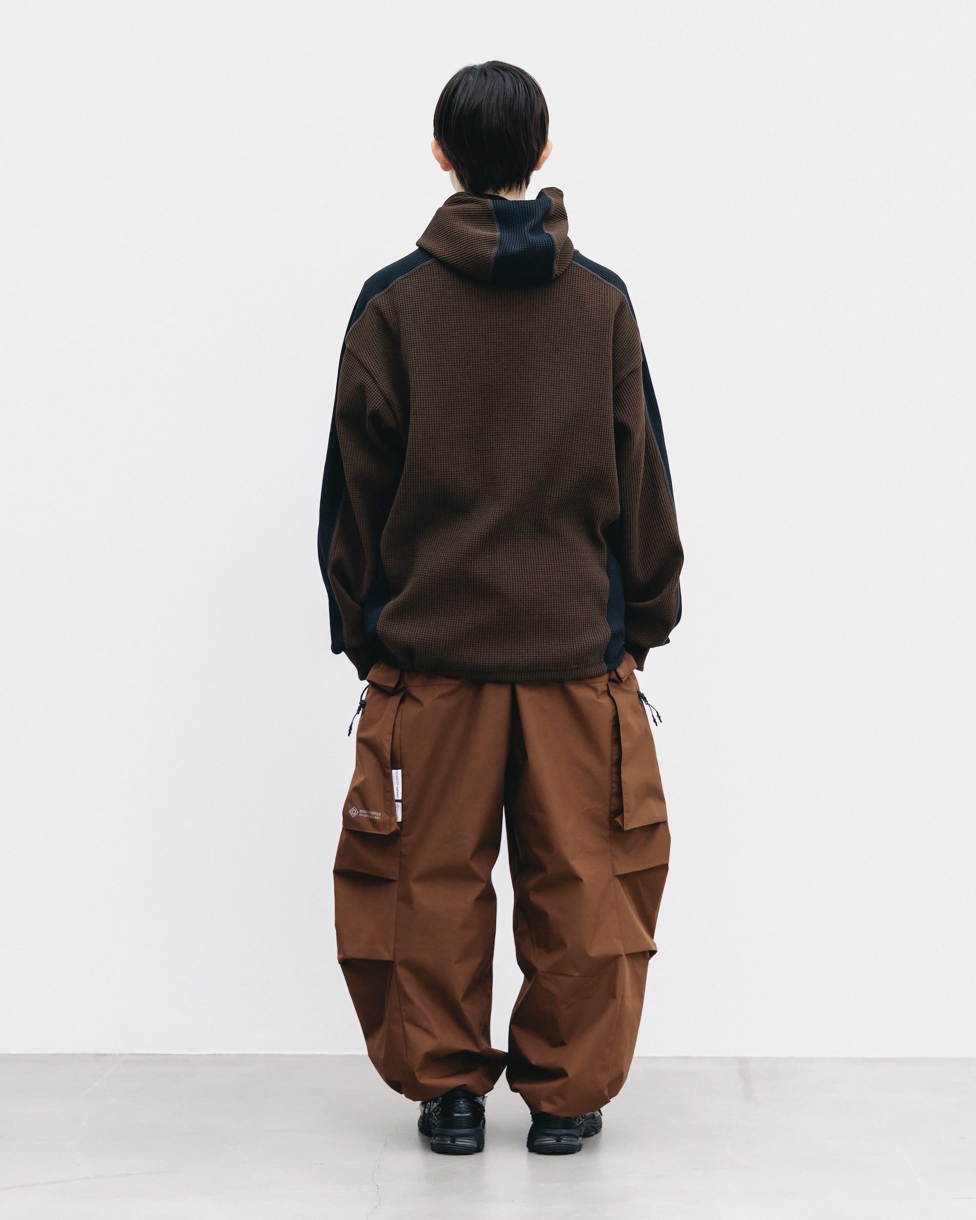 CITY LIGHT THERMAL HALF ZIP HOODIE (BROWN×BLACK)