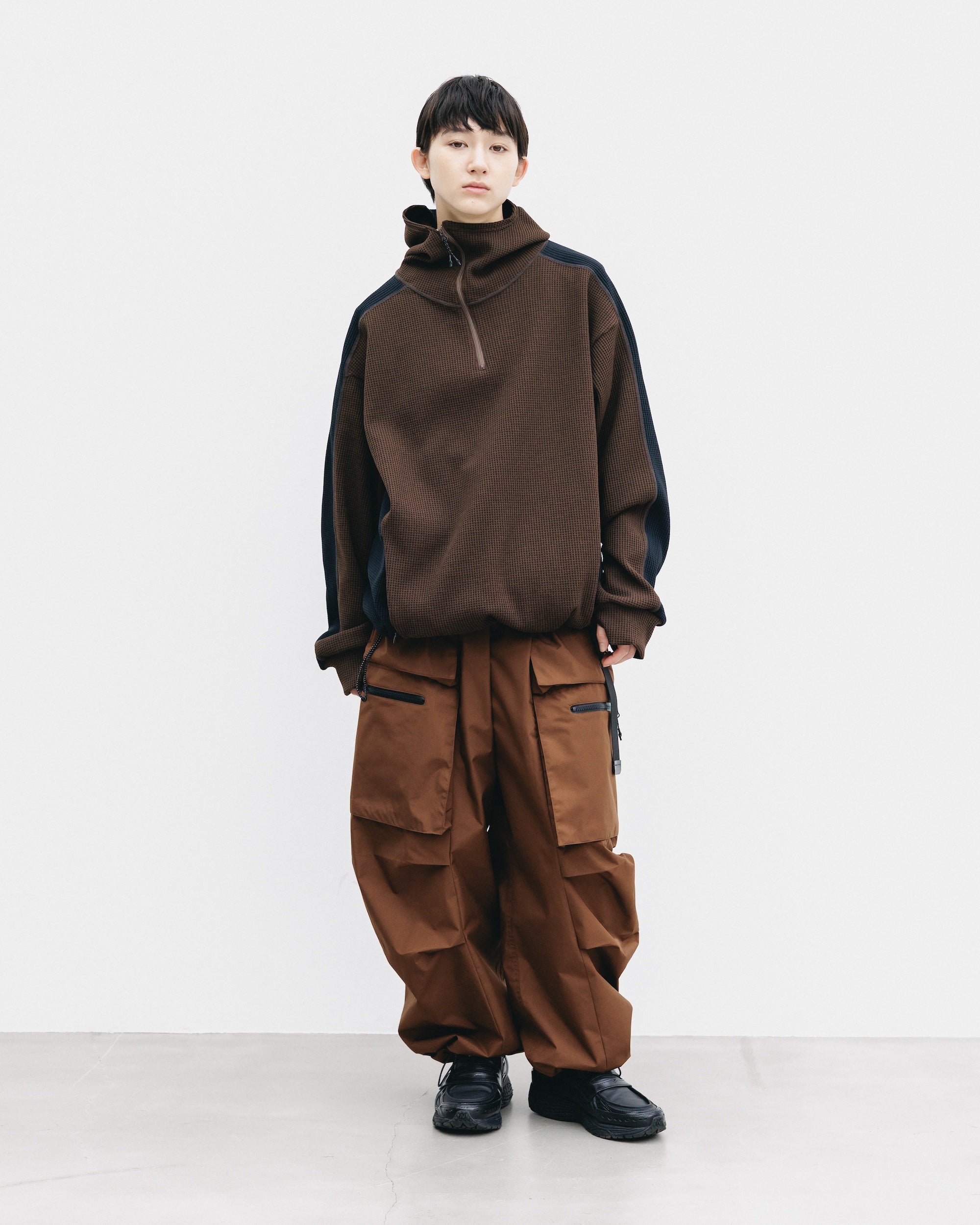 CITY LIGHT THERMAL HALF ZIP HOODIE (BROWN×BLACK)